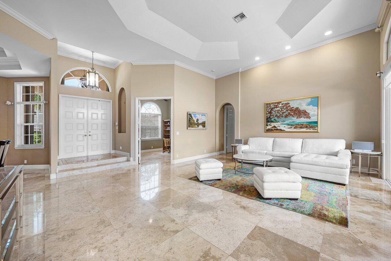 923 Hyacinth Drive