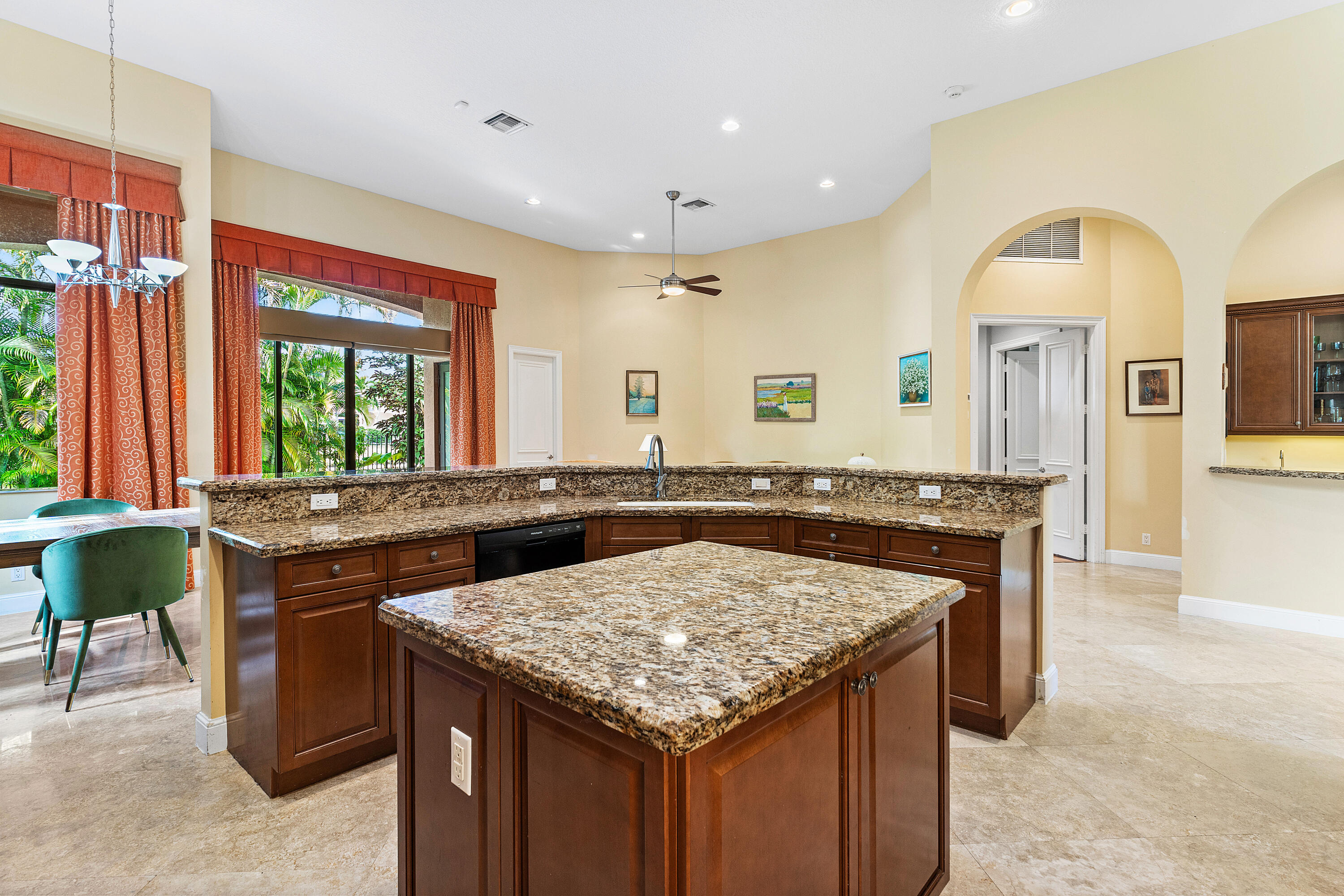 17928 Villa Club Way