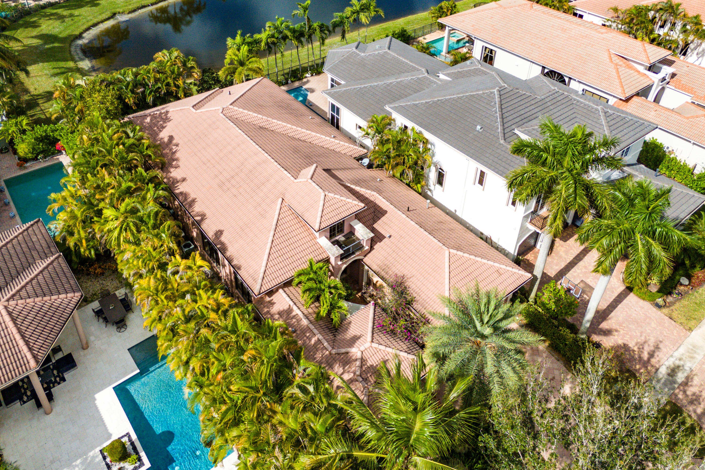 17928 Villa Club Way