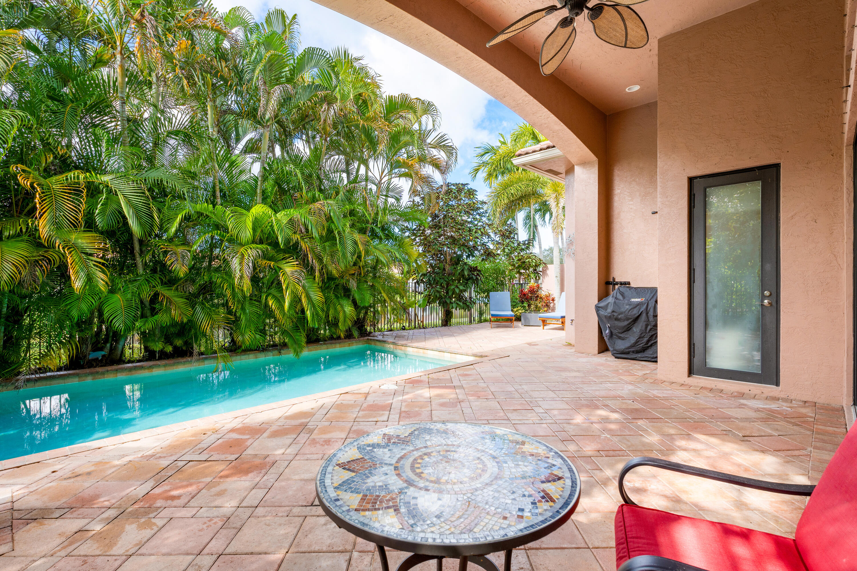 17928 Villa Club Way