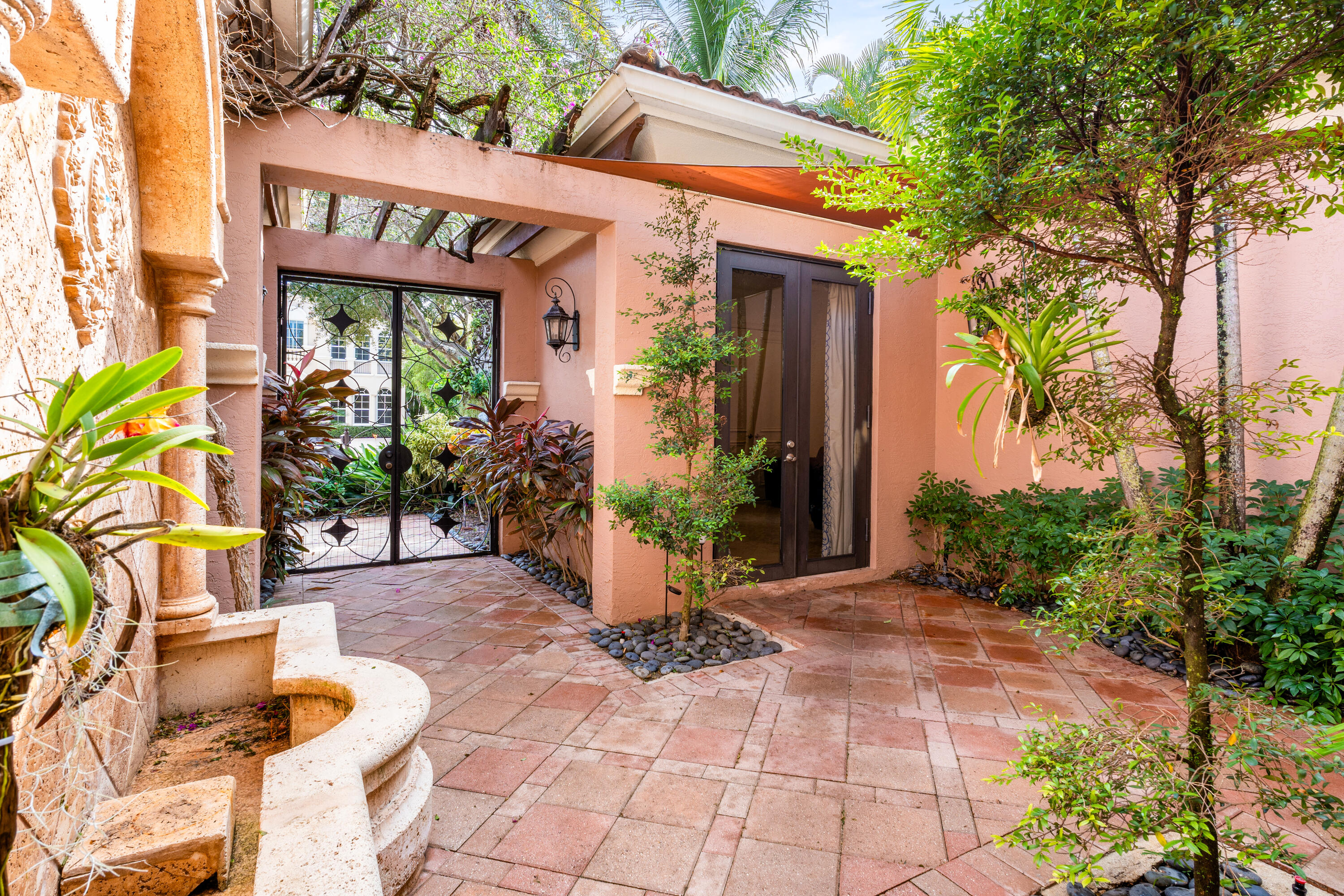 17928 Villa Club Way