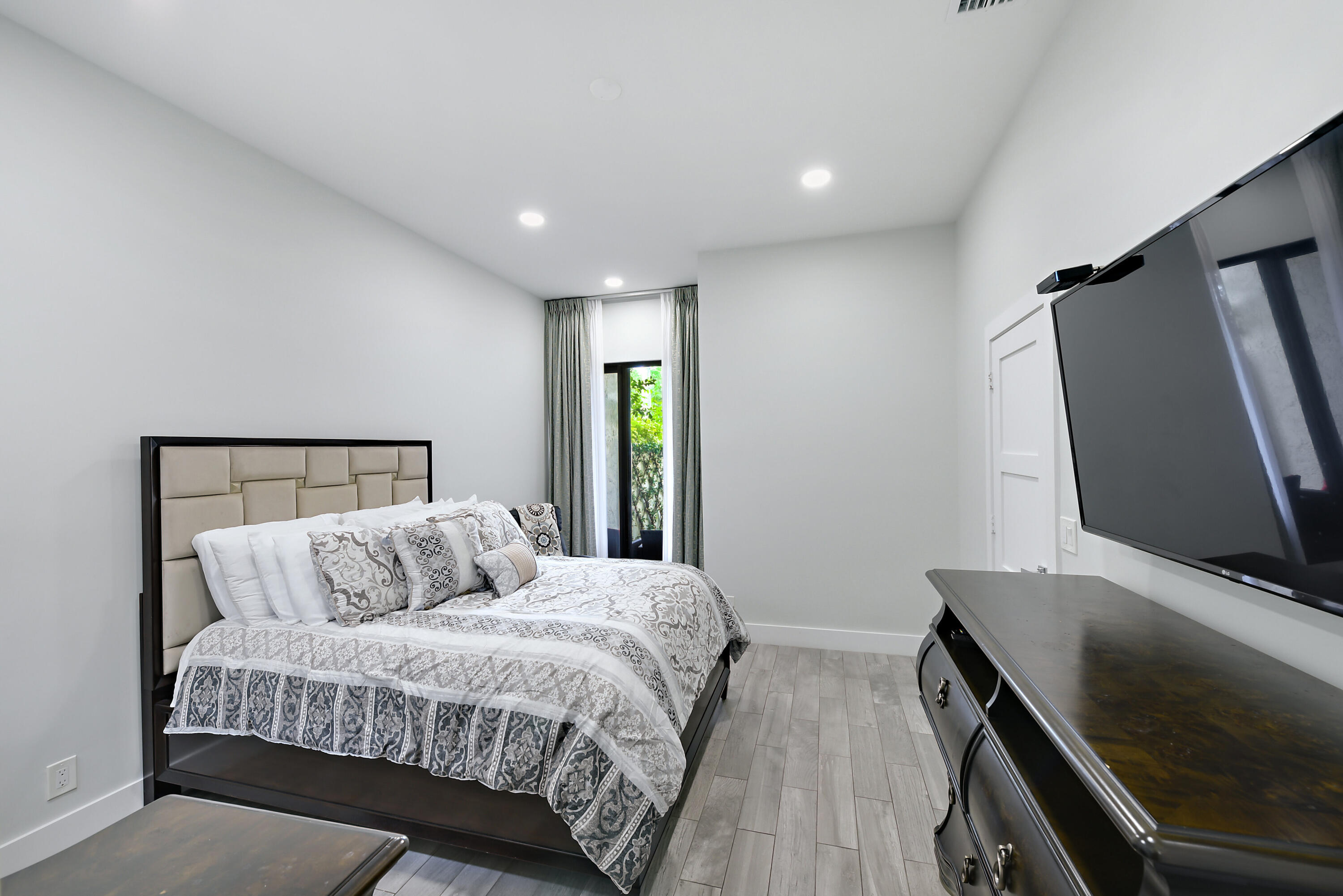 7493 Campo Florido