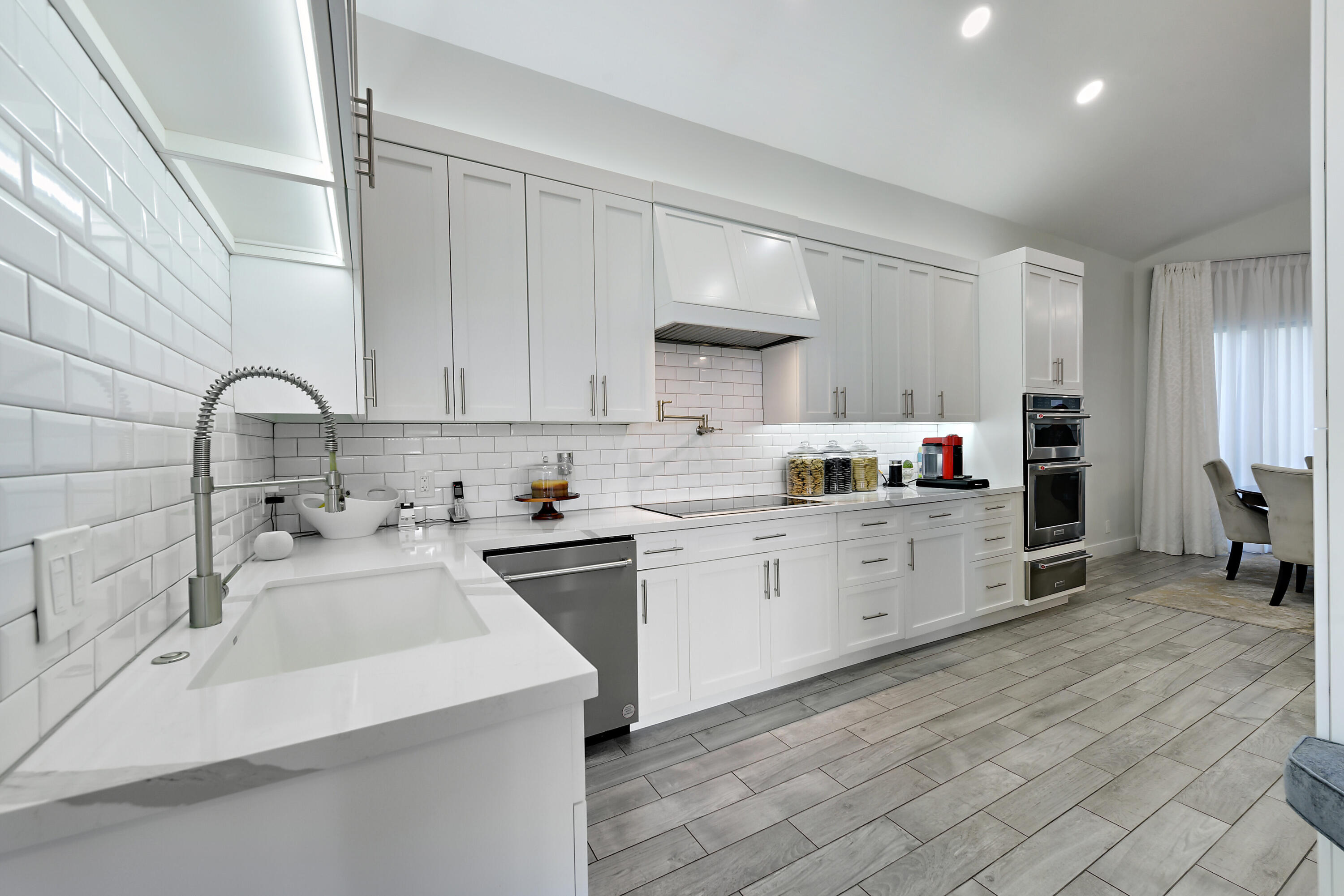 7493 Campo Florido