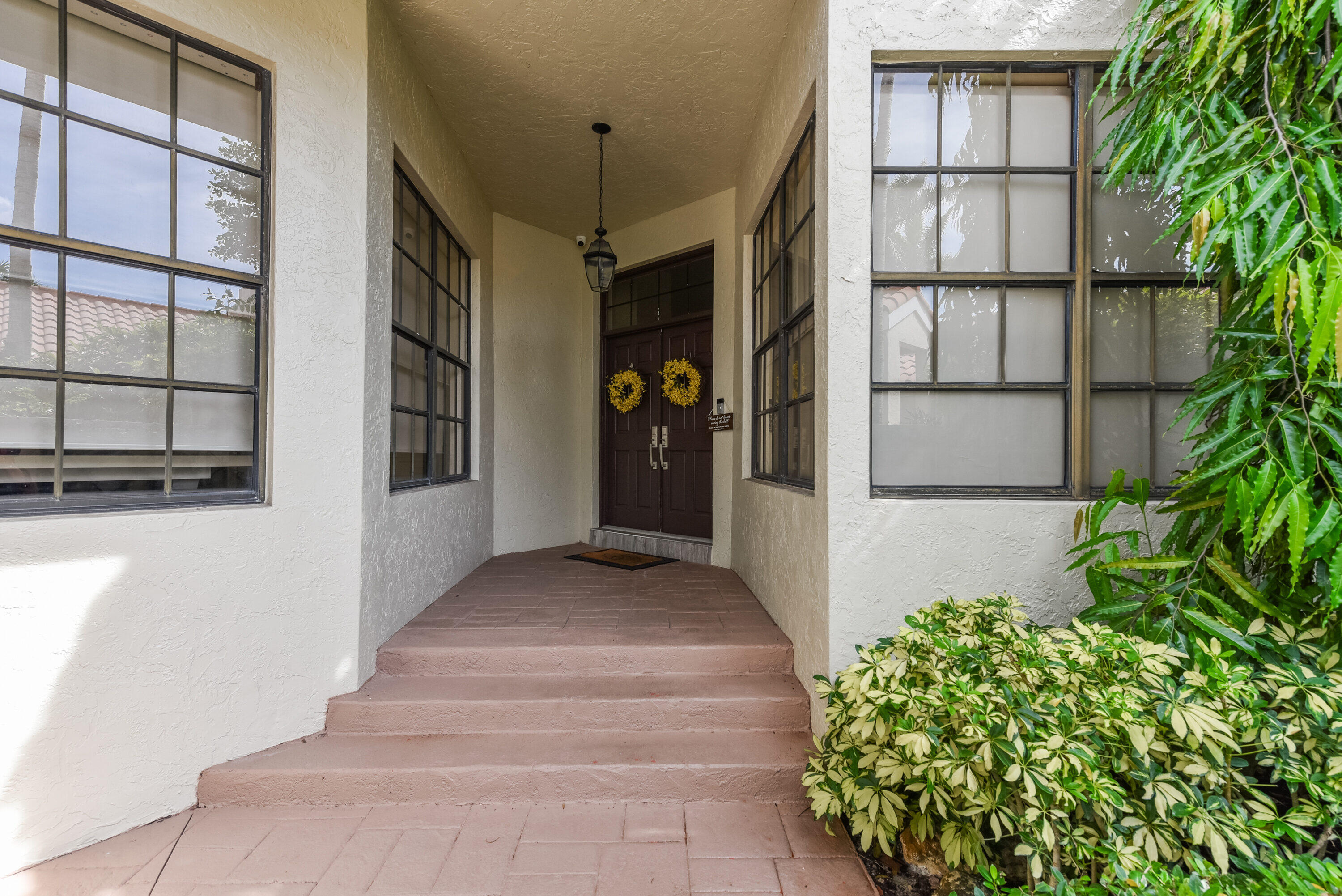 7493 Campo Florido