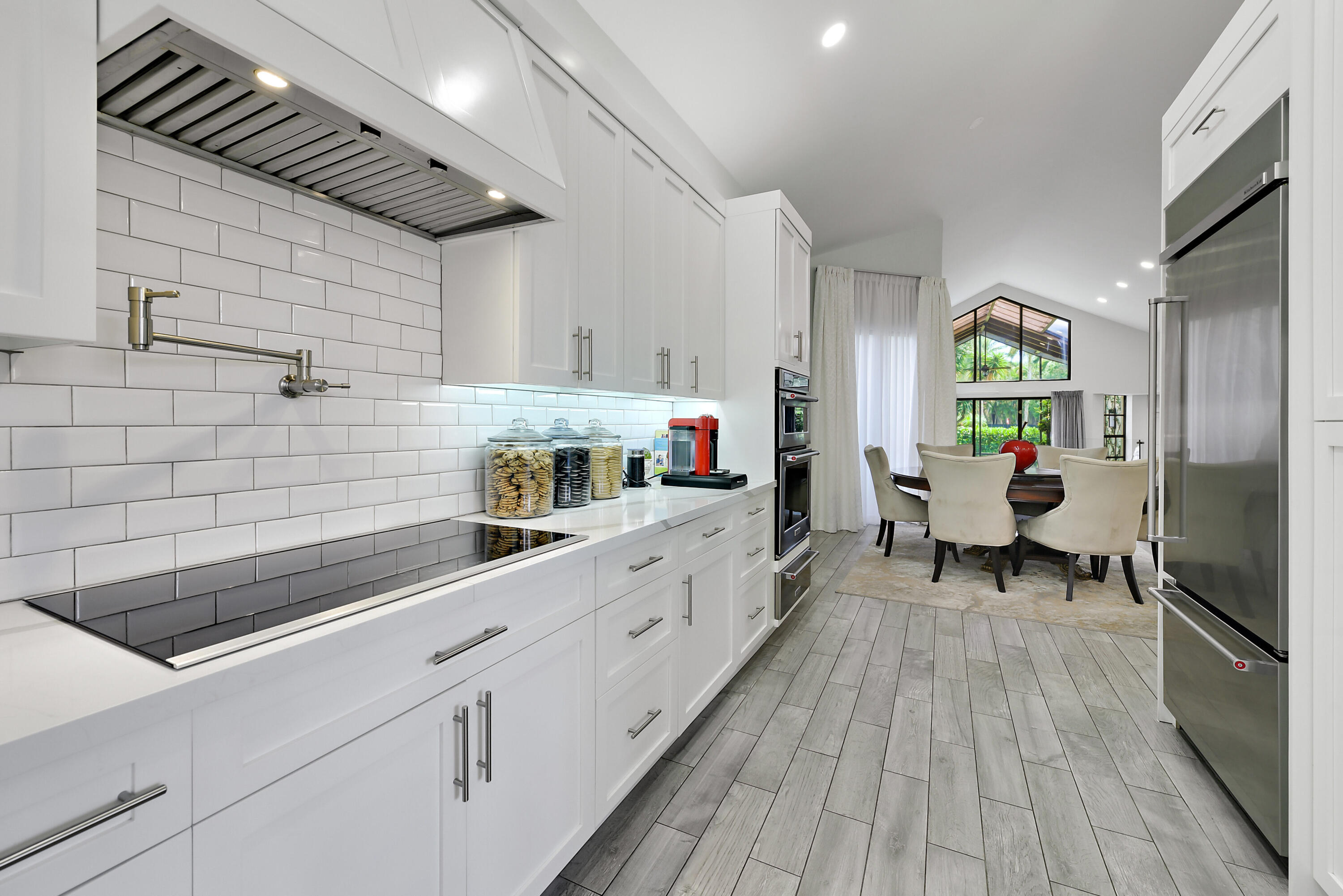7493 Campo Florido