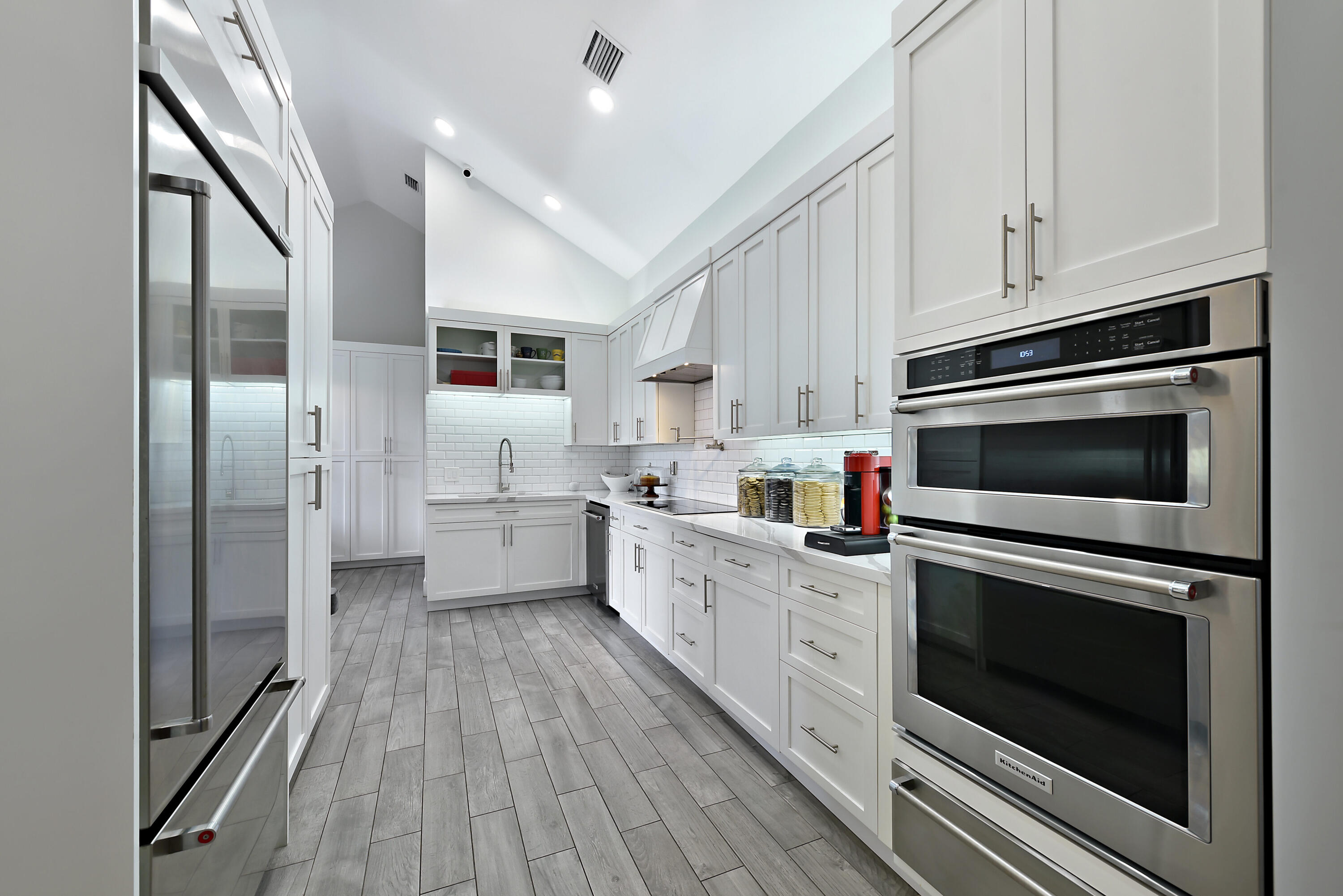 7493 Campo Florido