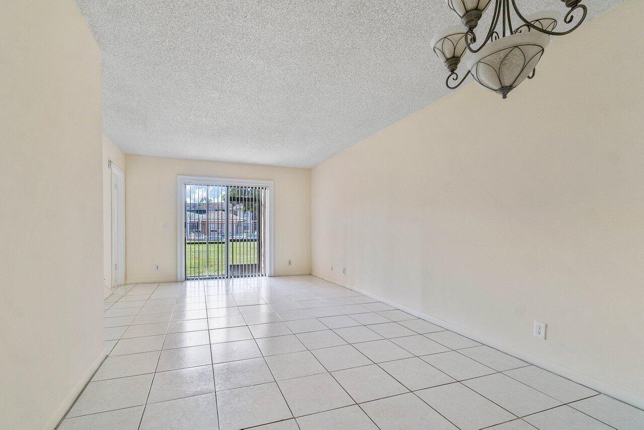 6736 Palmetto Circle S 105