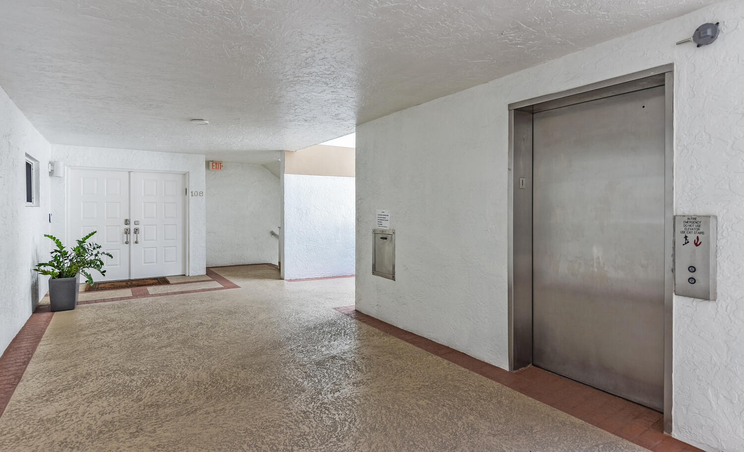 7369 Orangewood Lane 108, Boca Raton Unit: 108