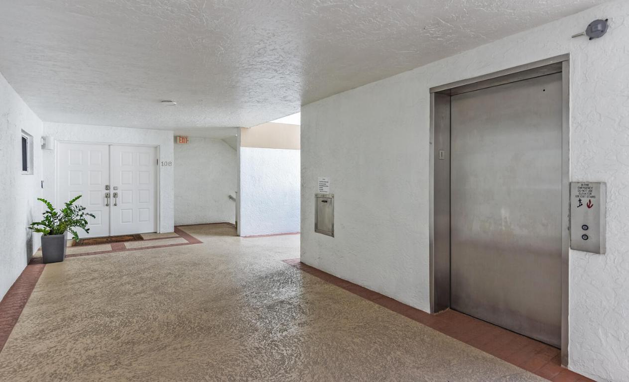 7369 Orangewood Lane 108, Boca Raton Unit: 108