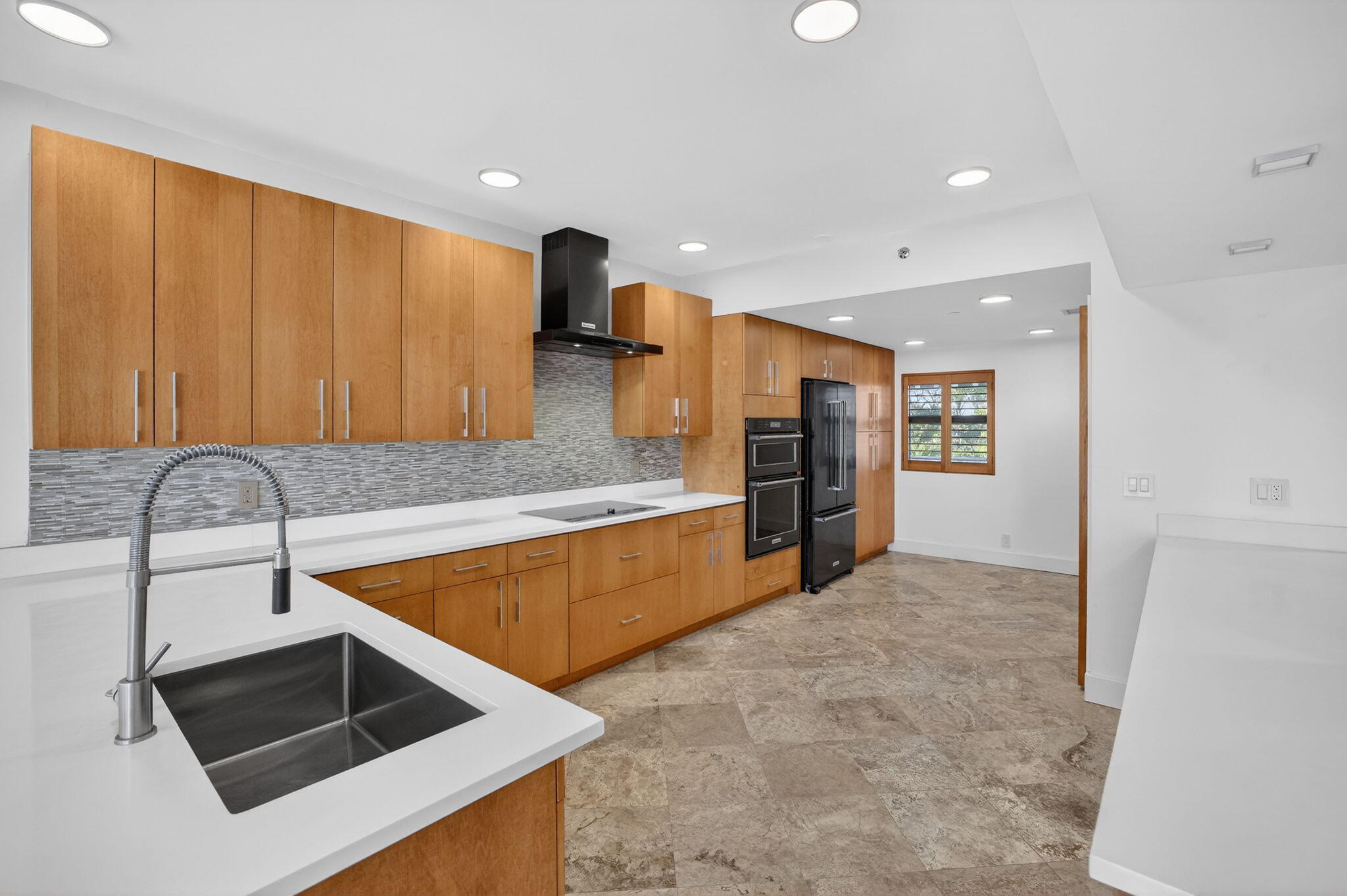 1035 SE 6th Avenue 20