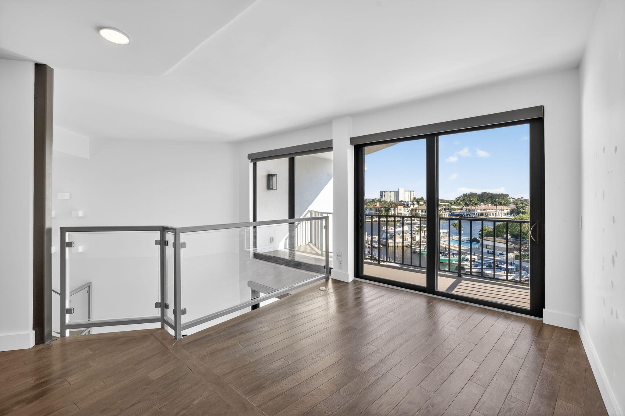 1035 SE 6th Avenue 20