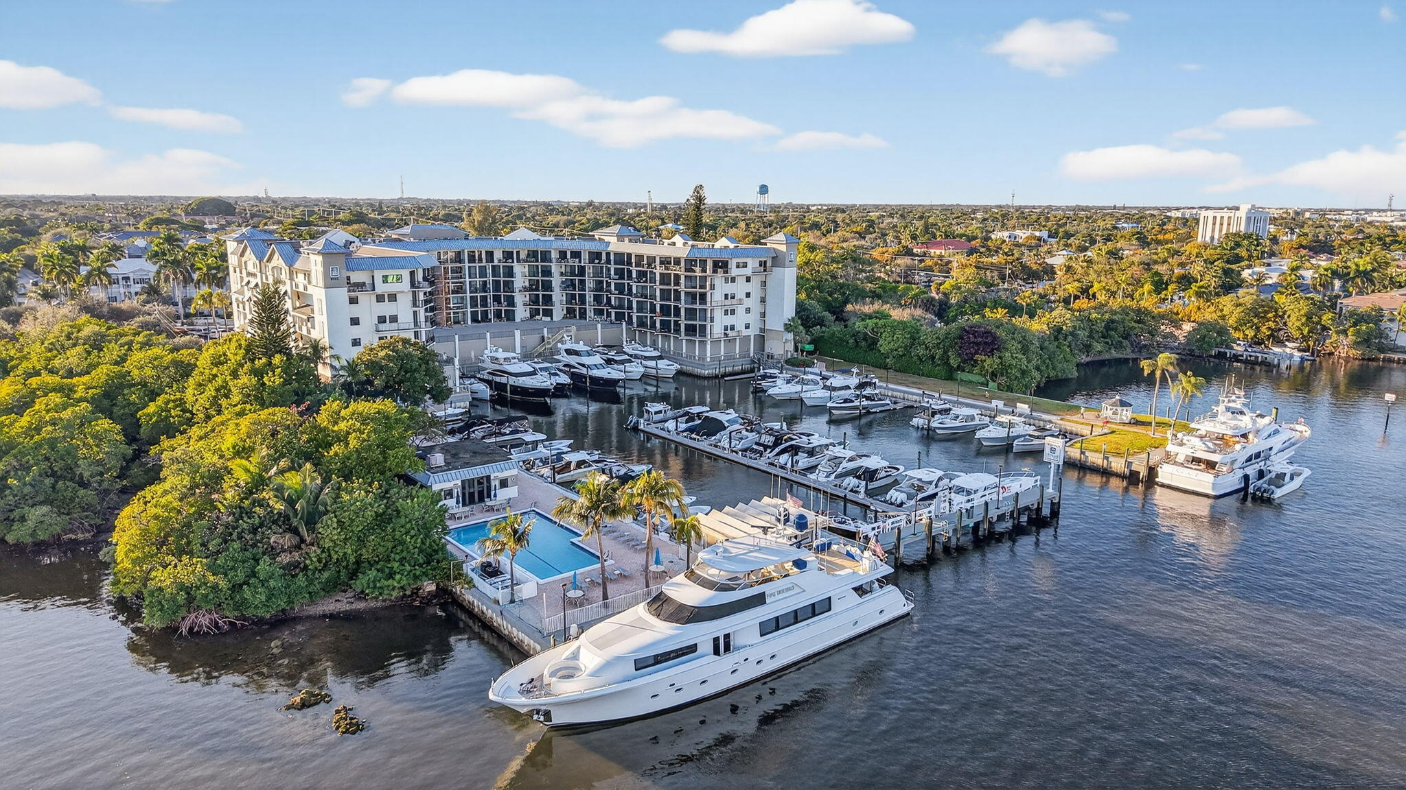 1035 SE 6th Avenue 20