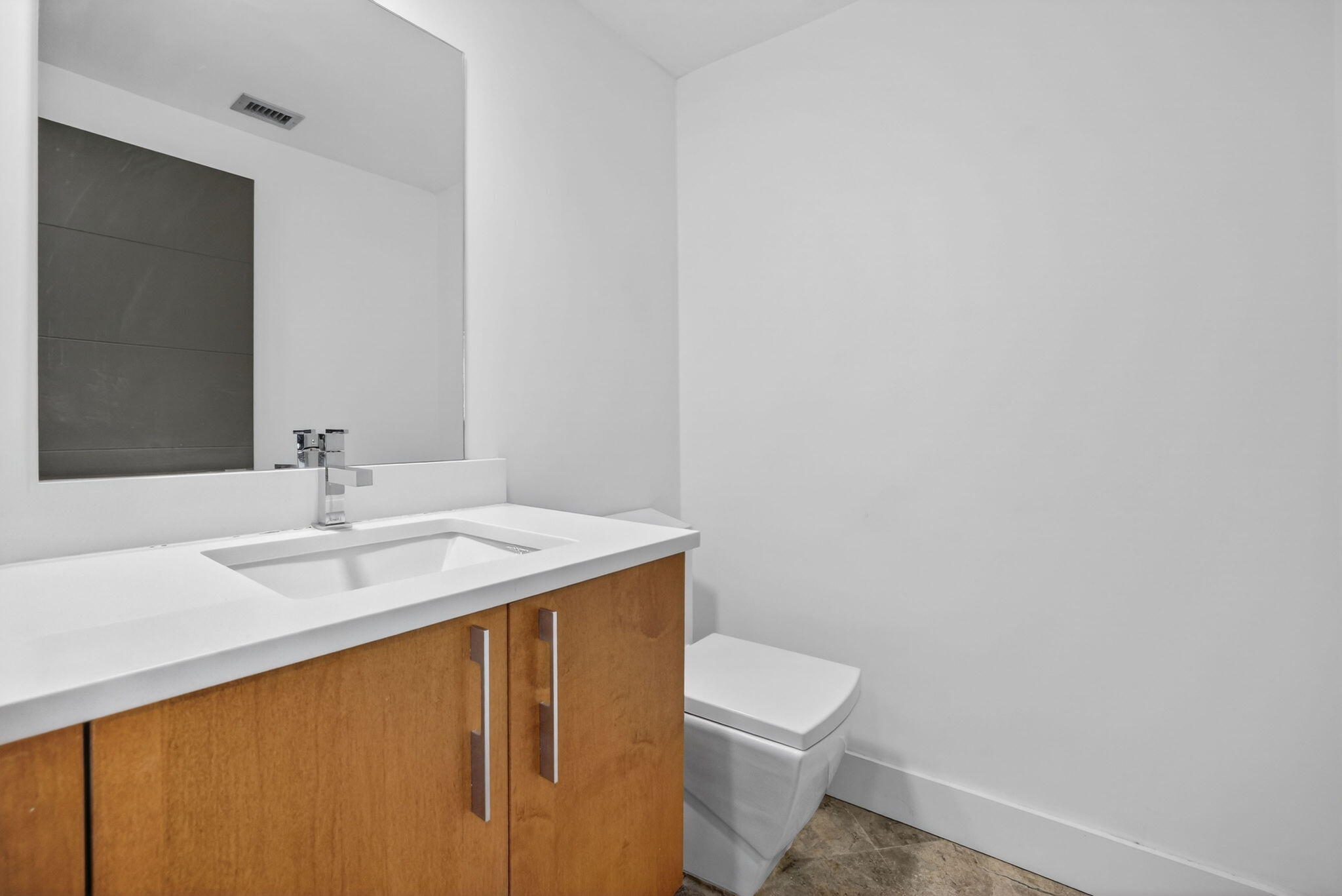 1035 SE 6th Avenue 20