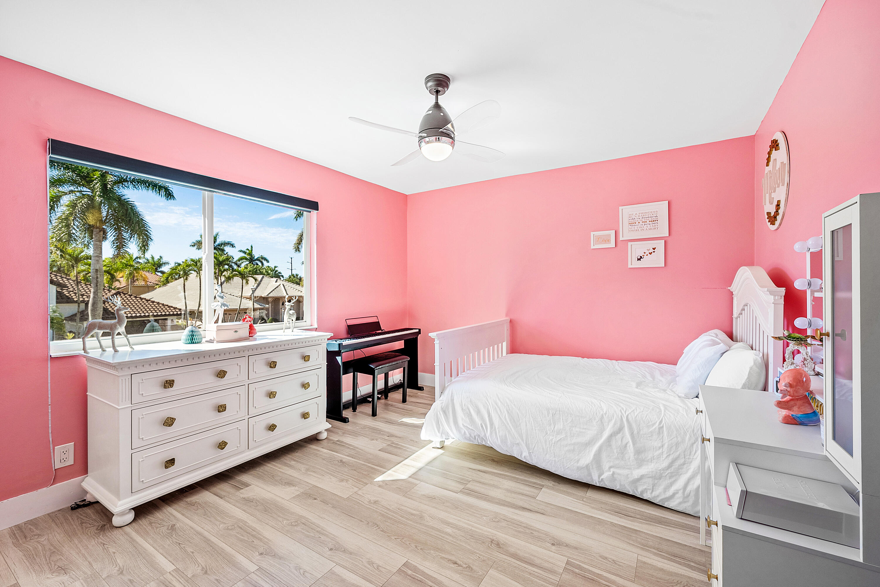 19706 Dinner Key Drive