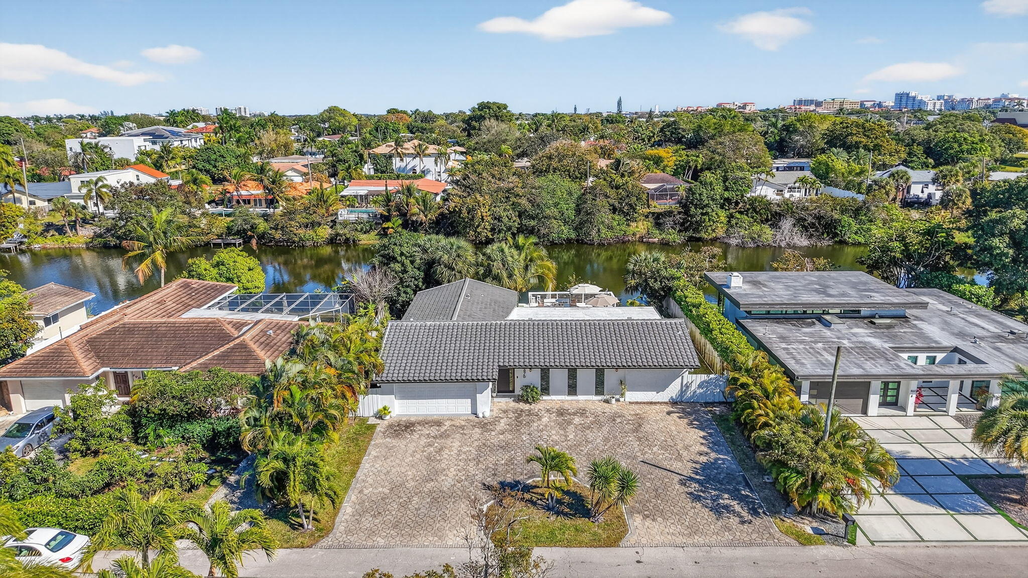 876 NW 6th Avenue