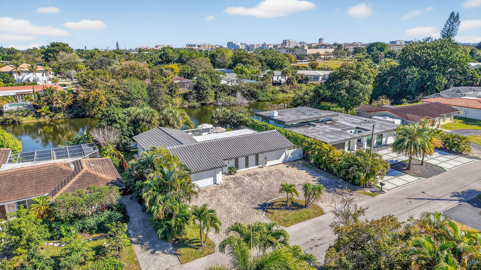 876 NW 6th Avenue