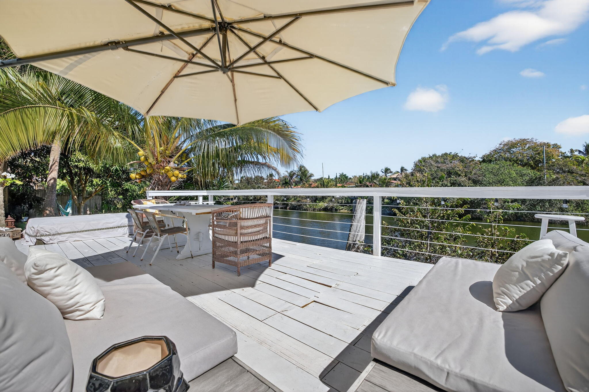 876 NW 6th Avenue