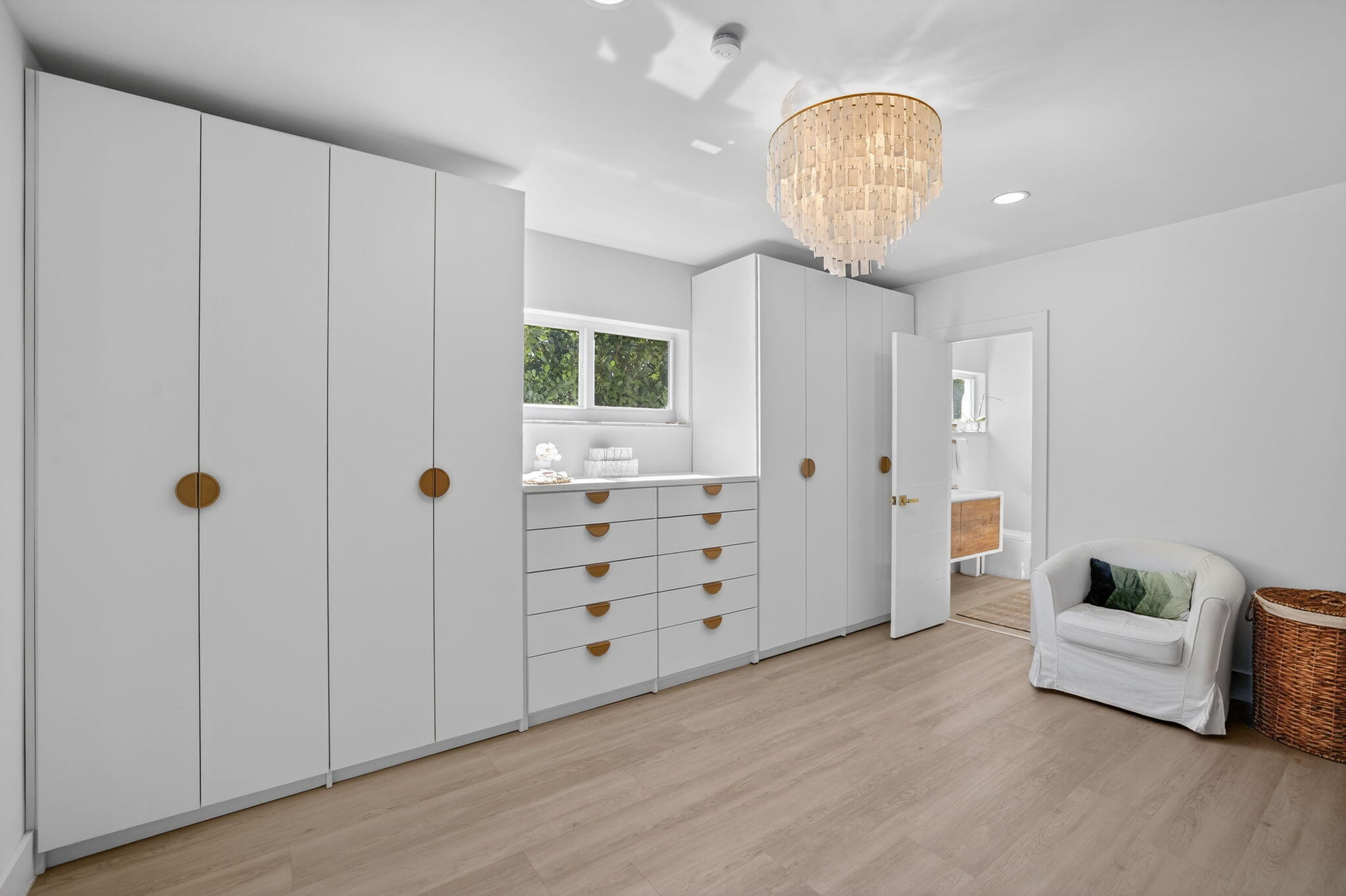 876 NW 6th Avenue