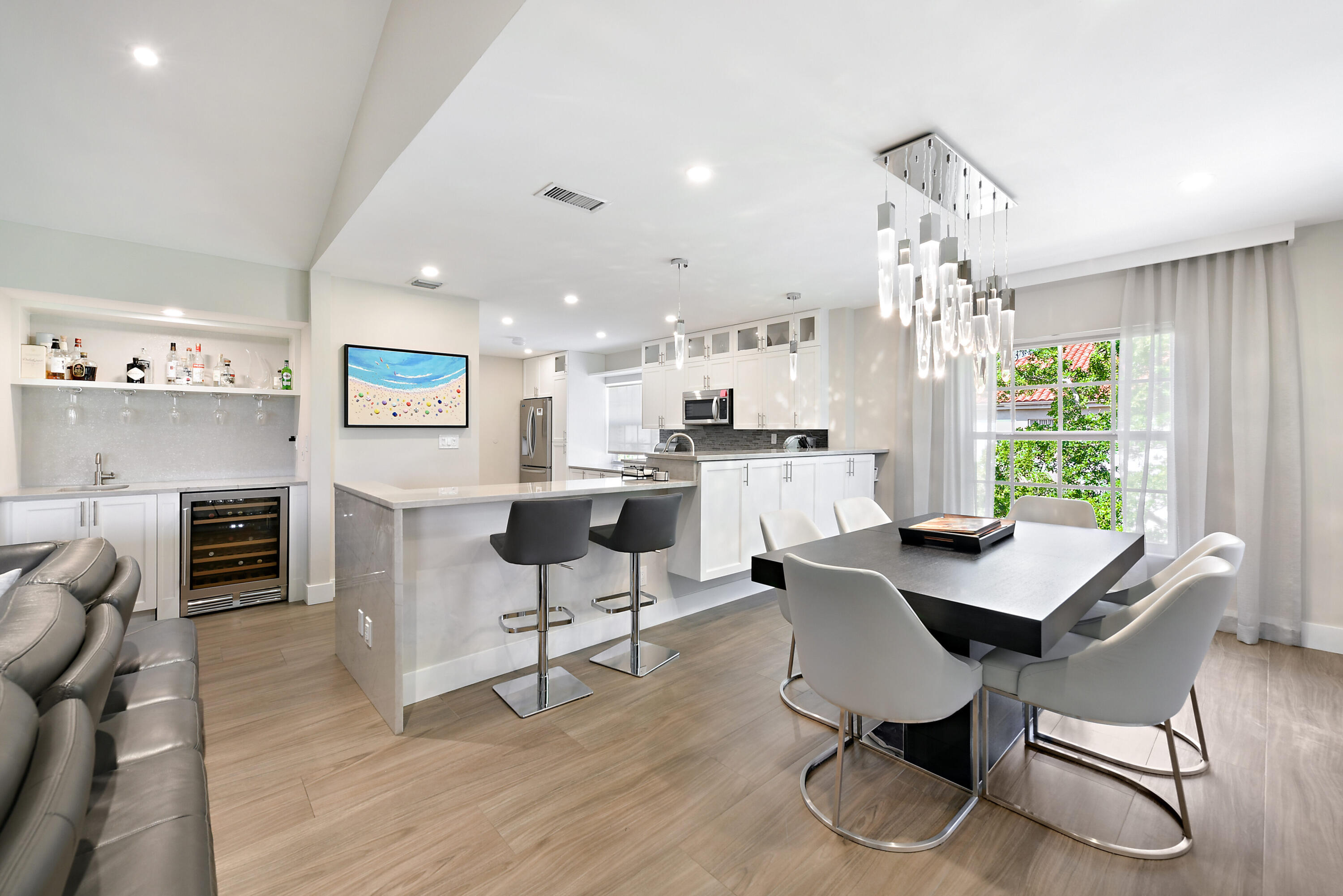 7369 Orangewood Lane 301