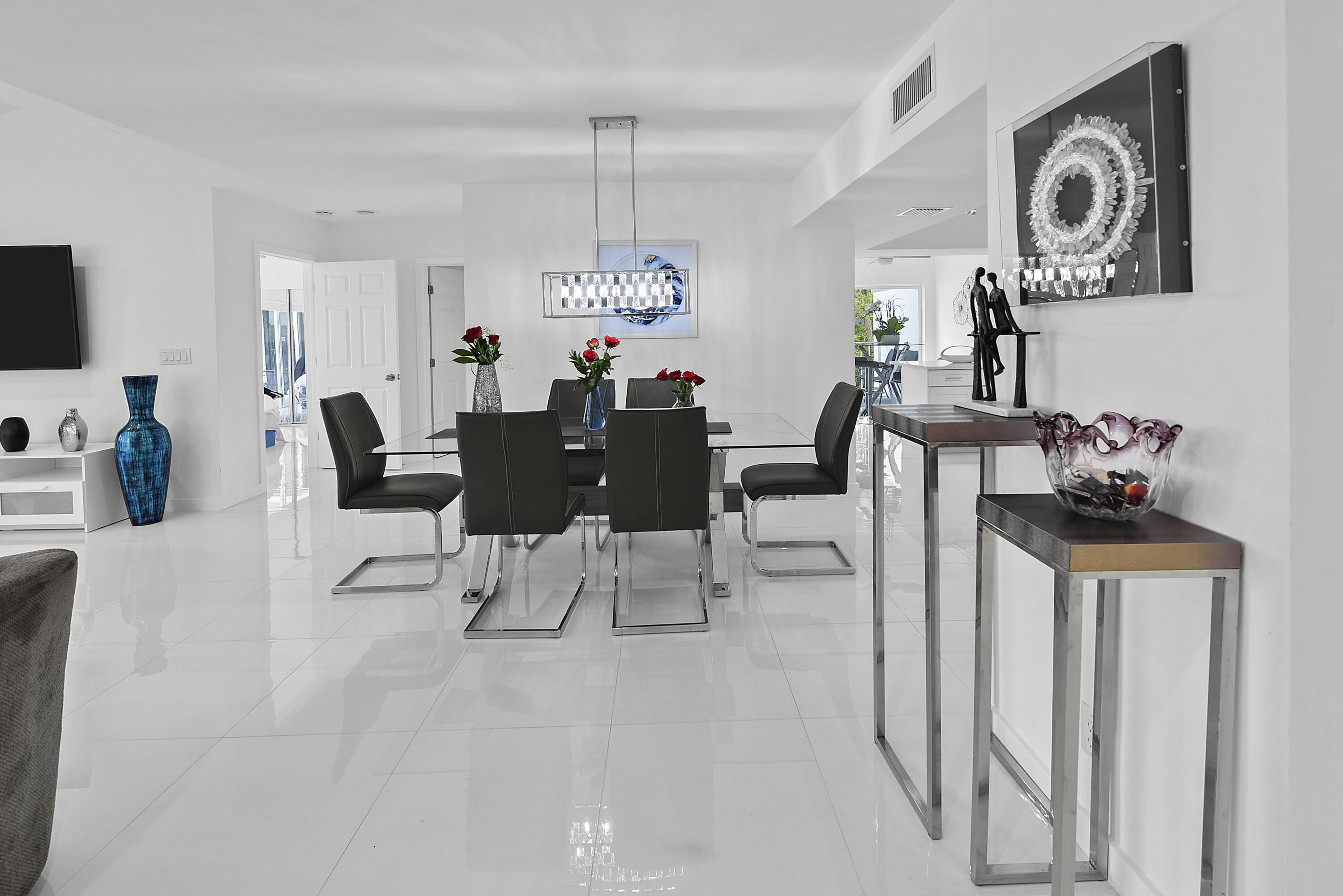 7369 Orangewood Lane 303