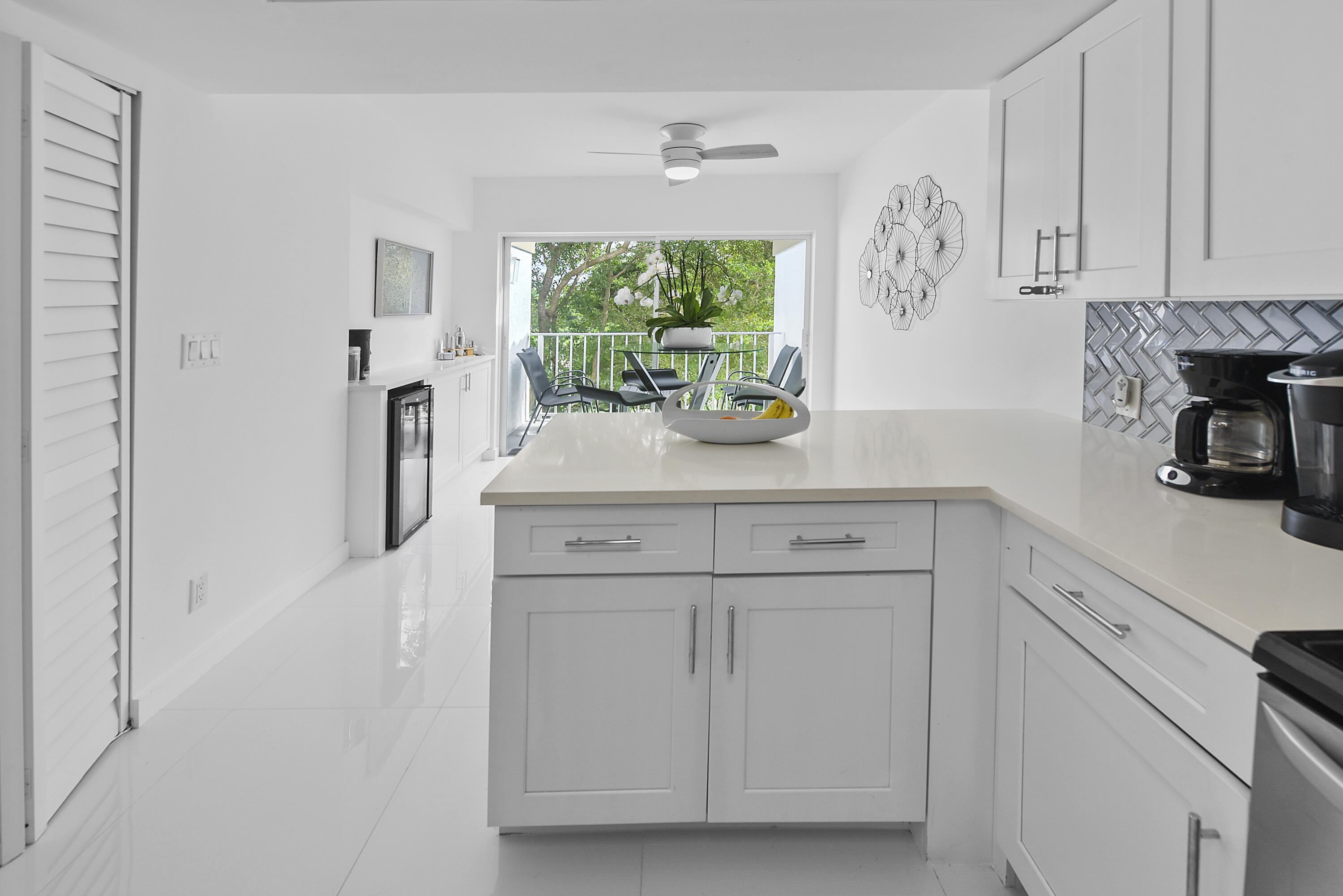 7369 Orangewood Lane 303