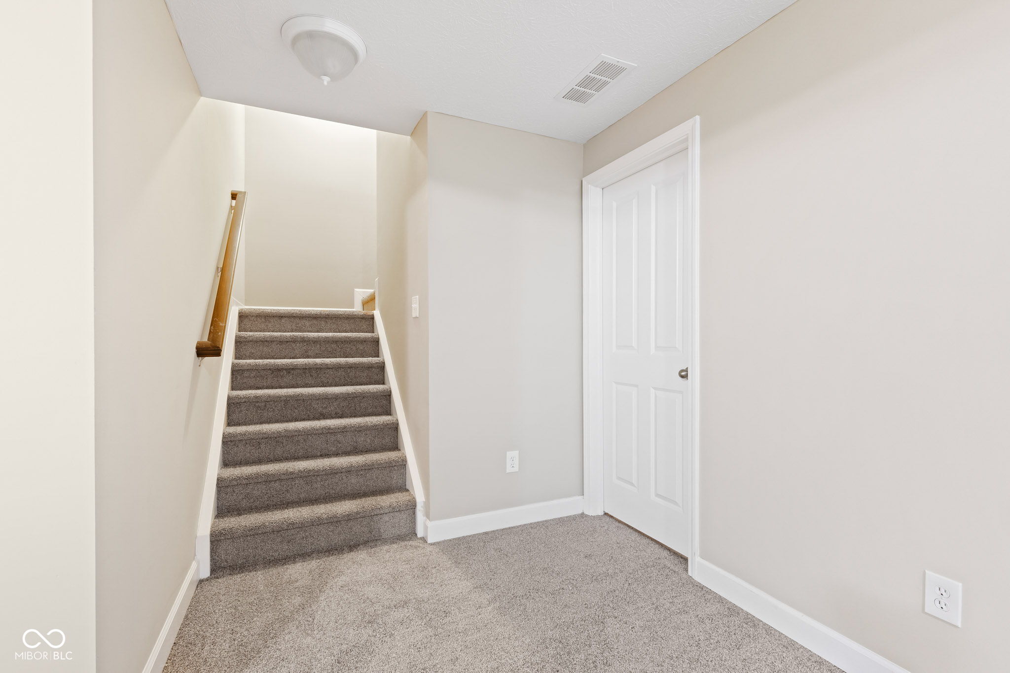 2377 Chandler Way