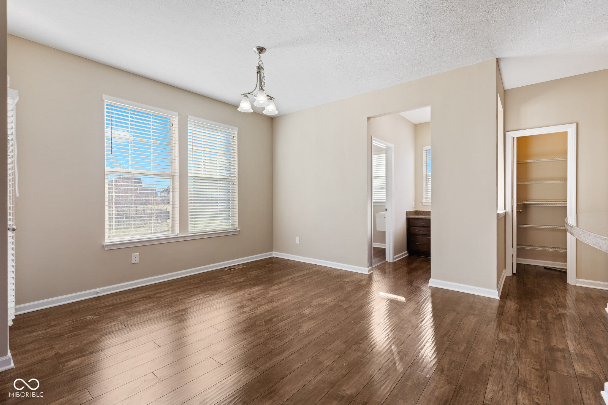 2377 Chandler Way
