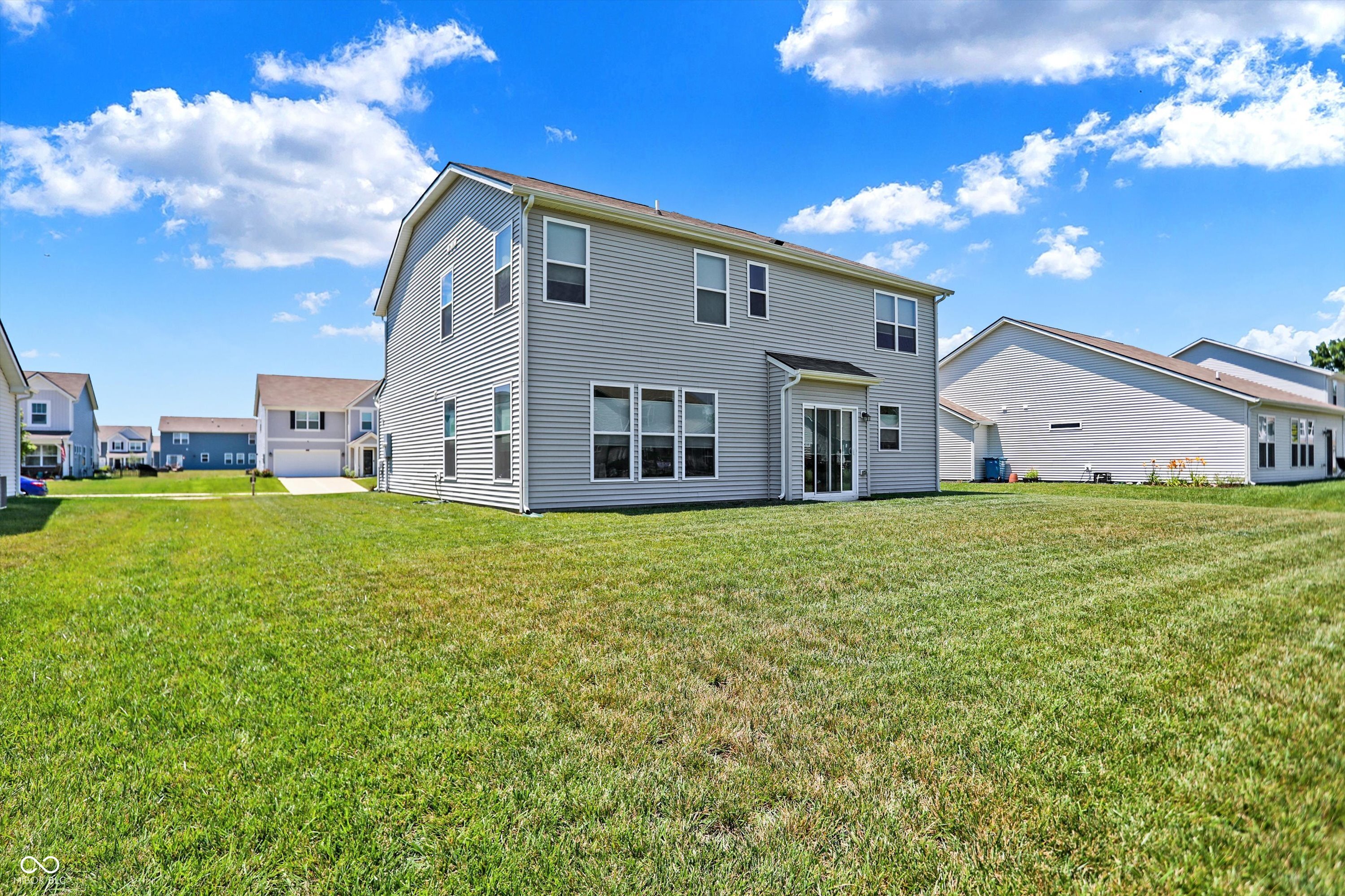 1287 Tanager Way
