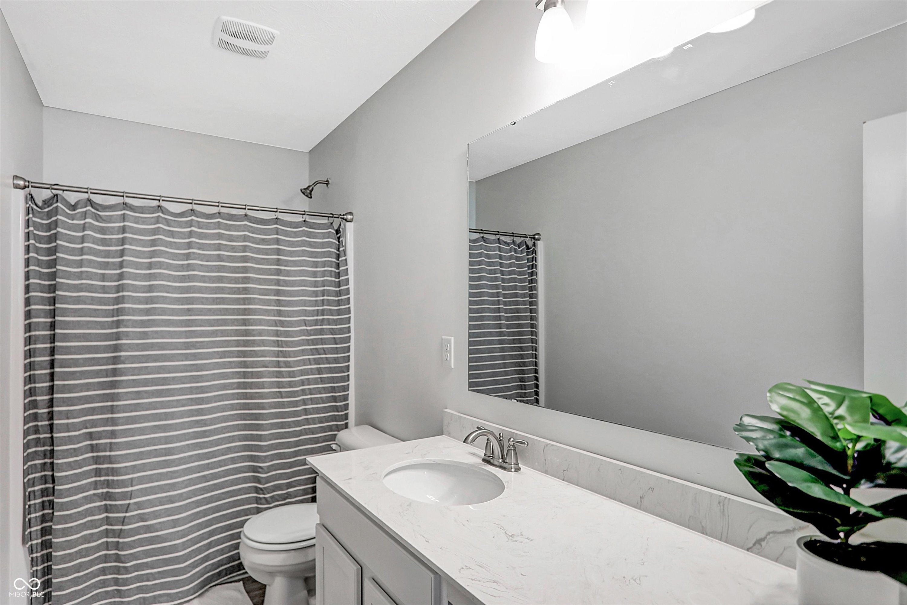 1287 Tanager Way
