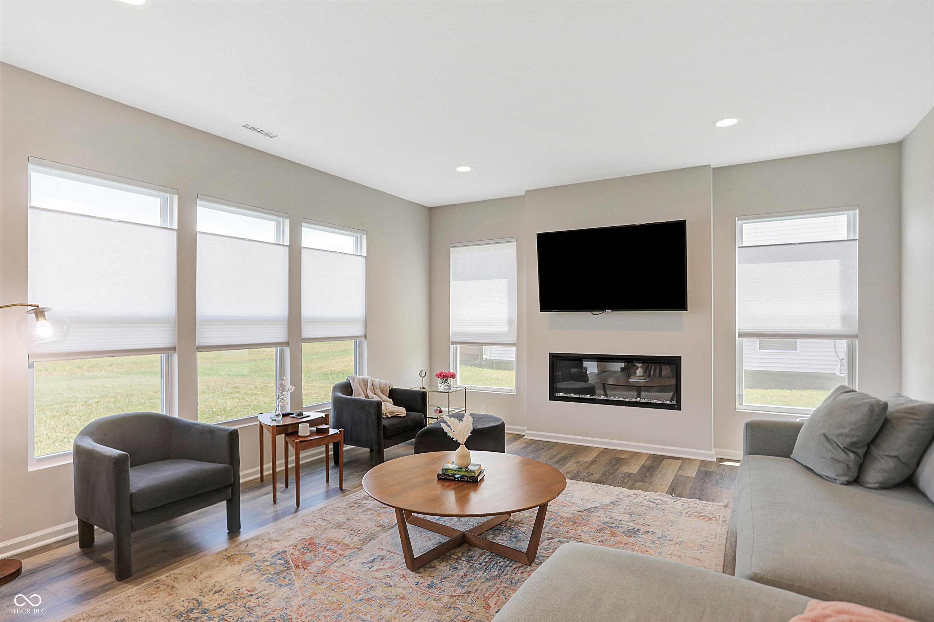 1287 Tanager Way