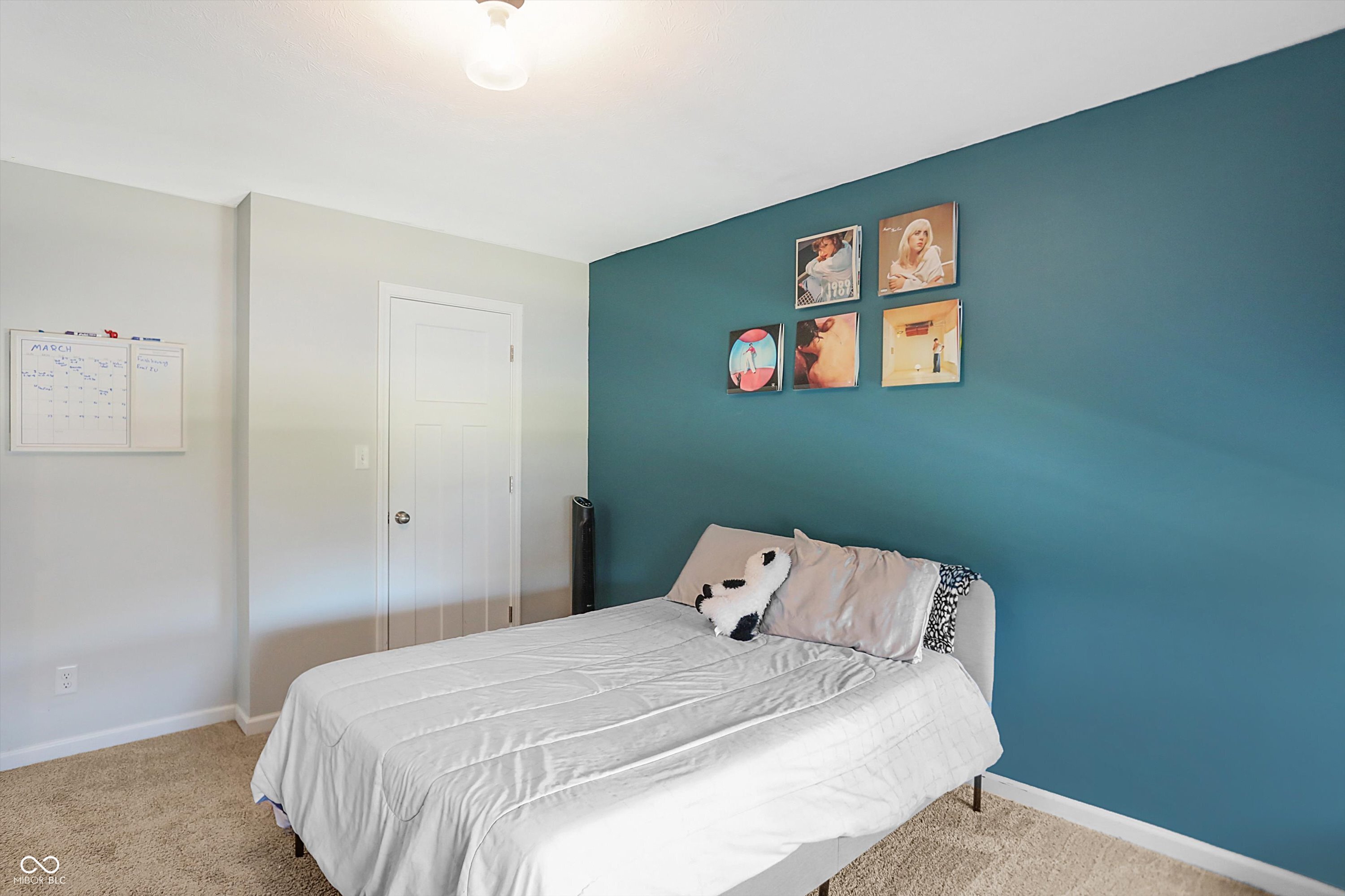 1287 Tanager Way