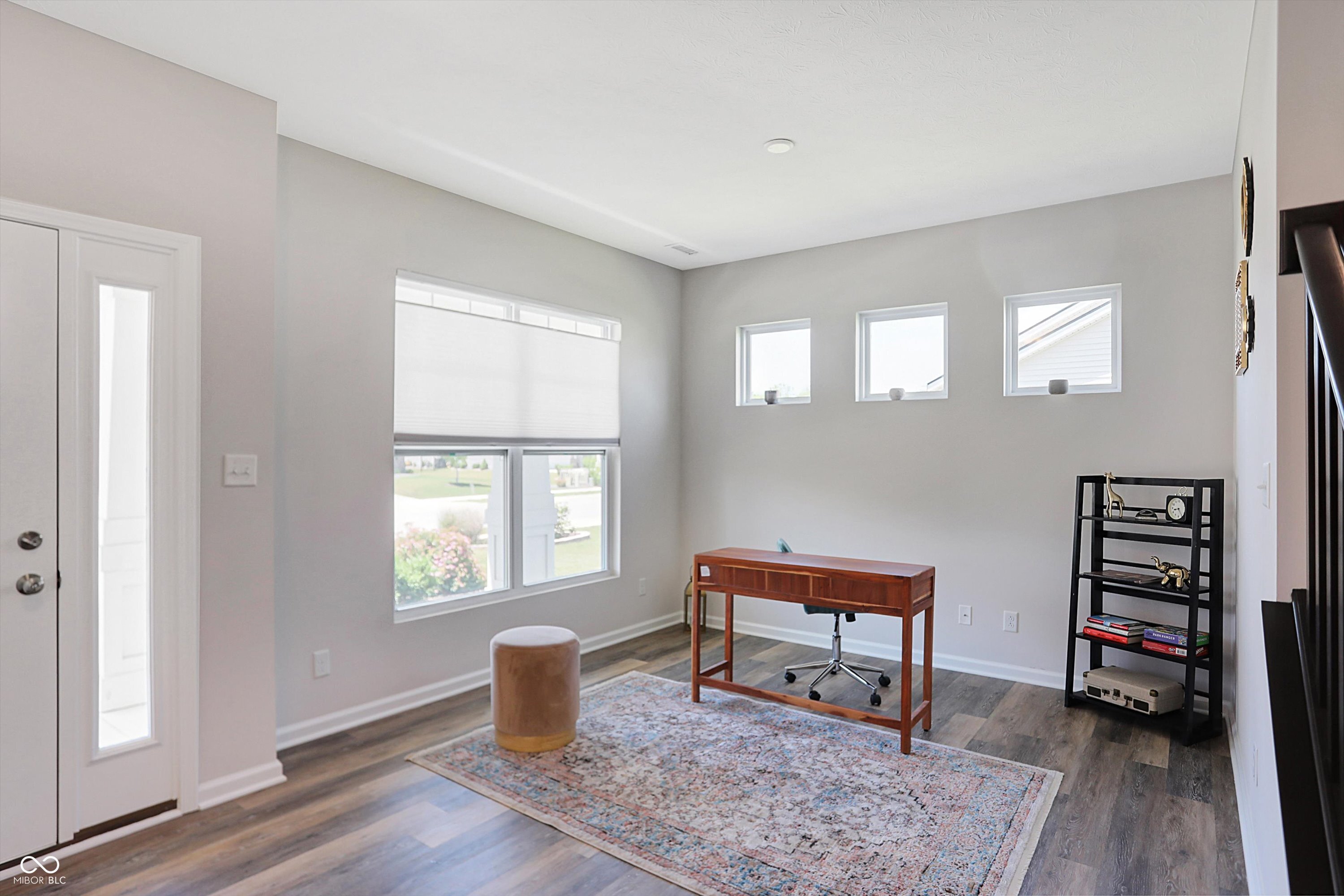 1287 Tanager Way