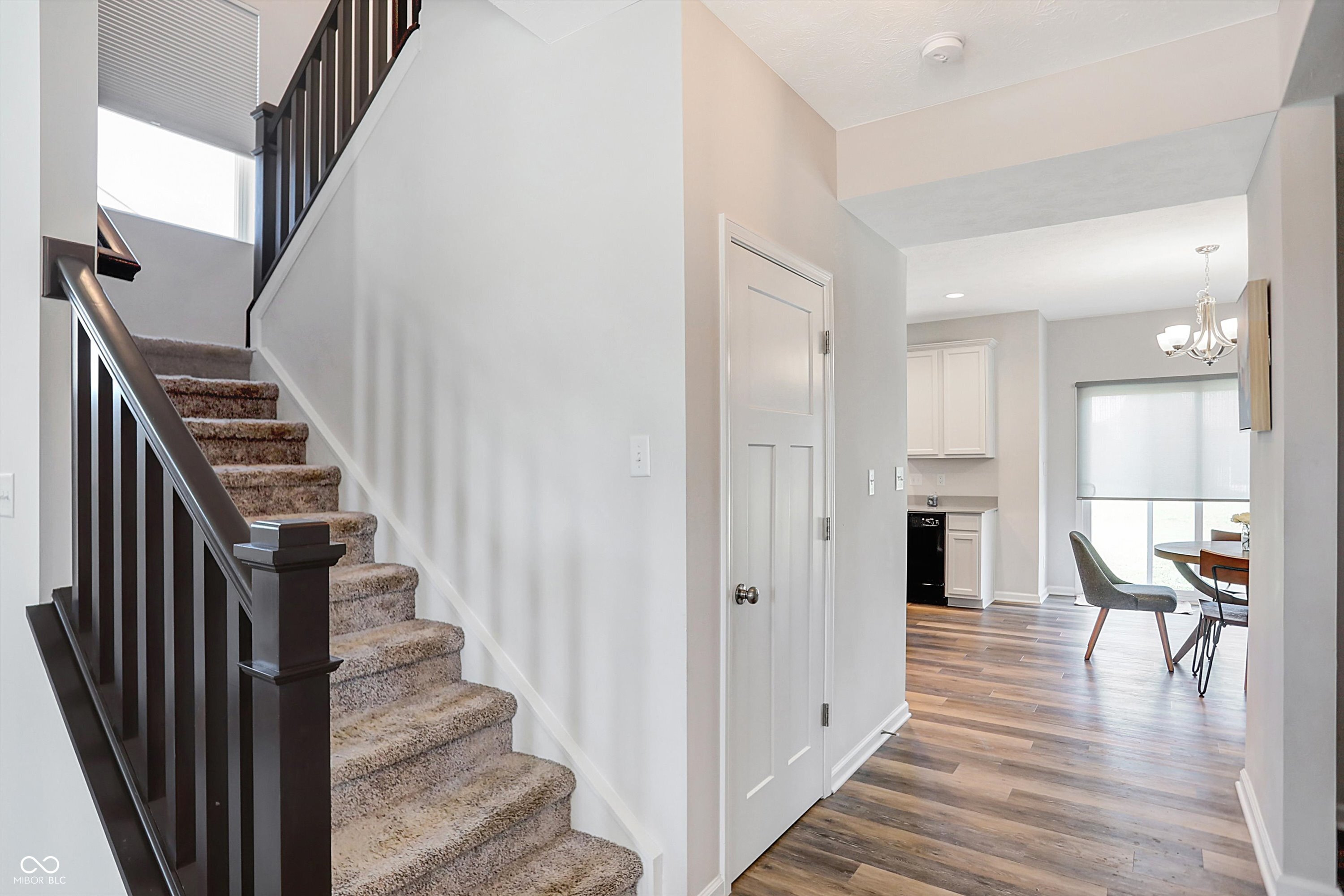 1287 Tanager Way