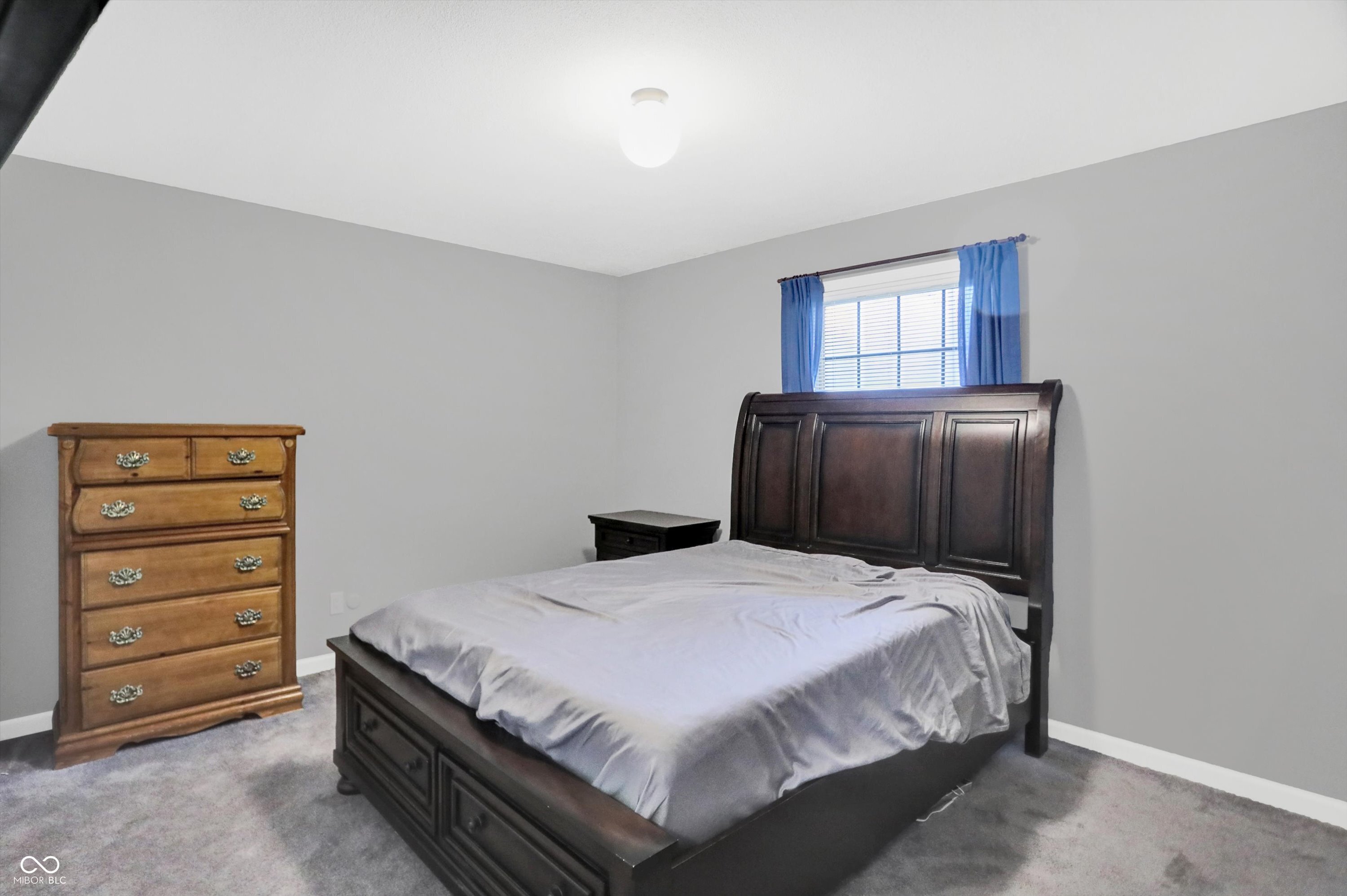 715 Queenswood Drive