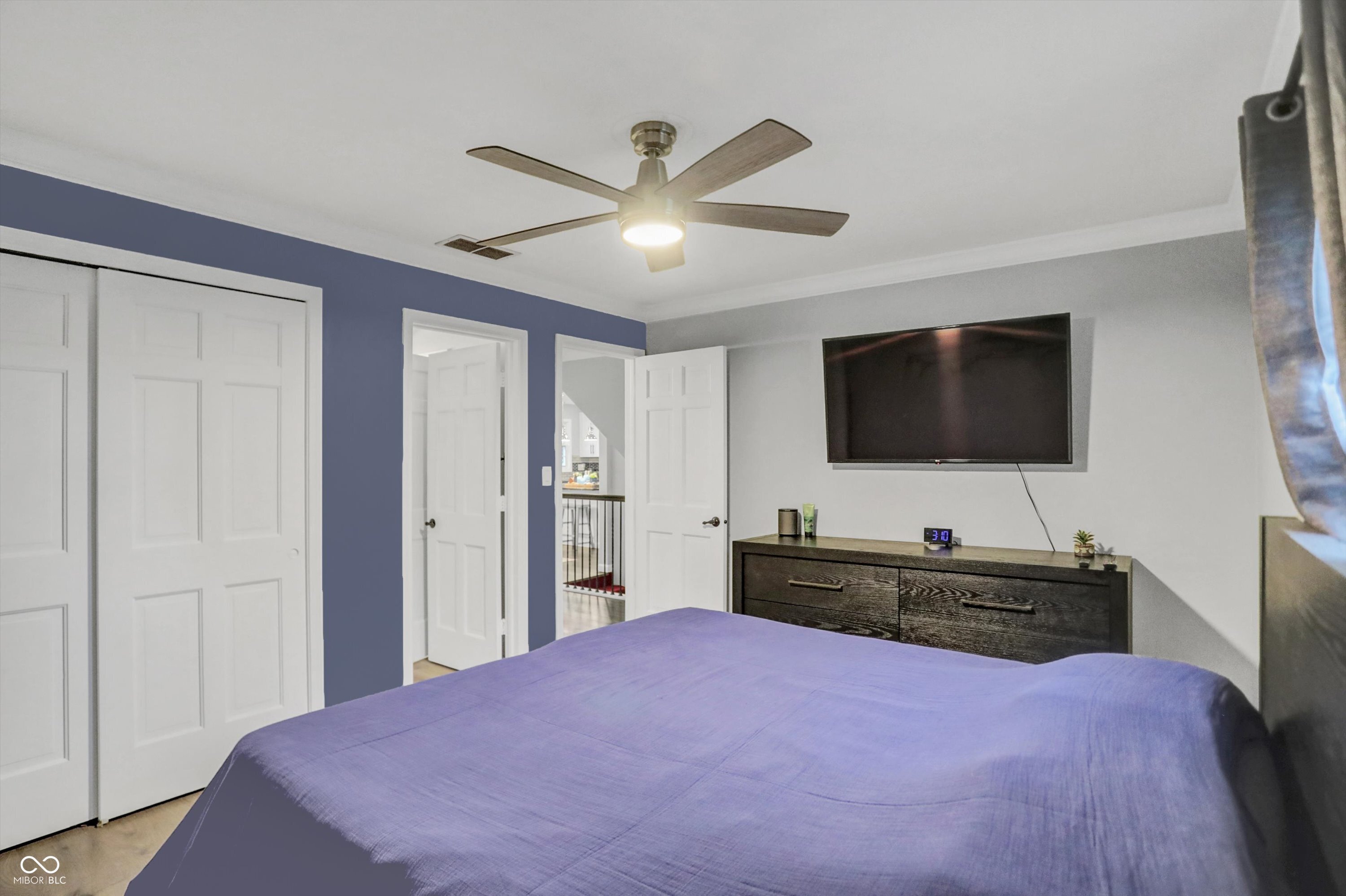 715 Queenswood Drive