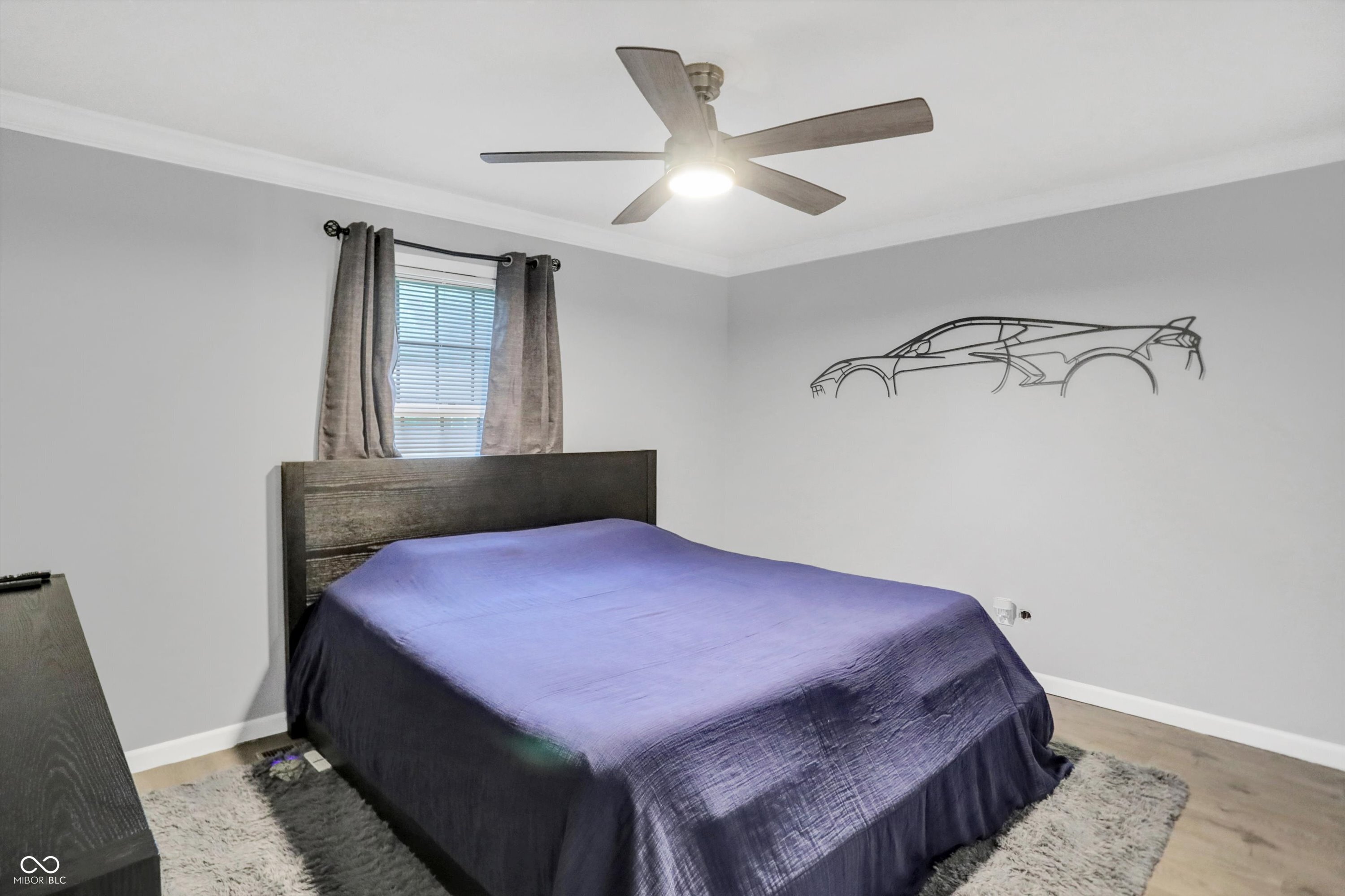 715 Queenswood Drive