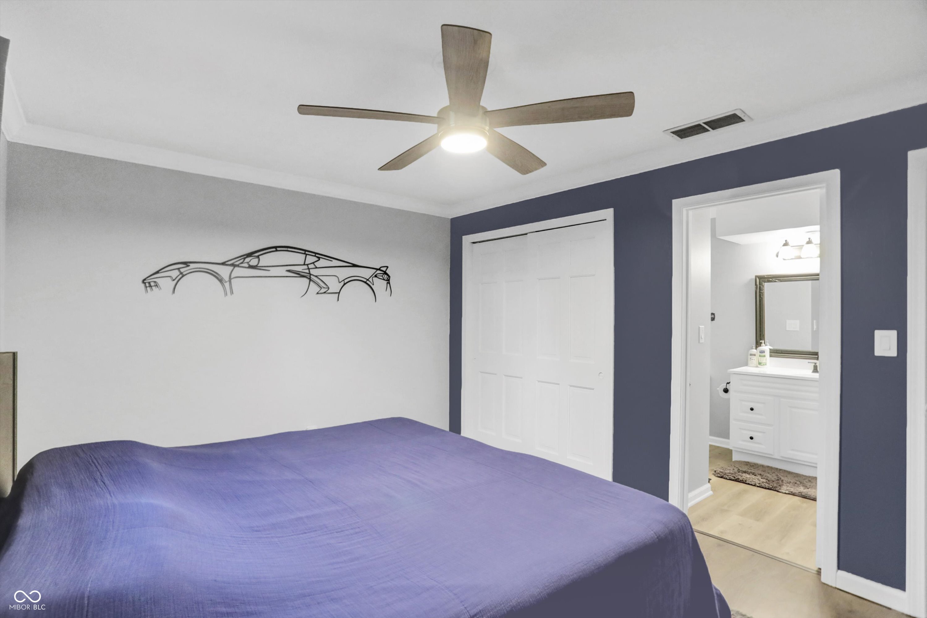 715 Queenswood Drive