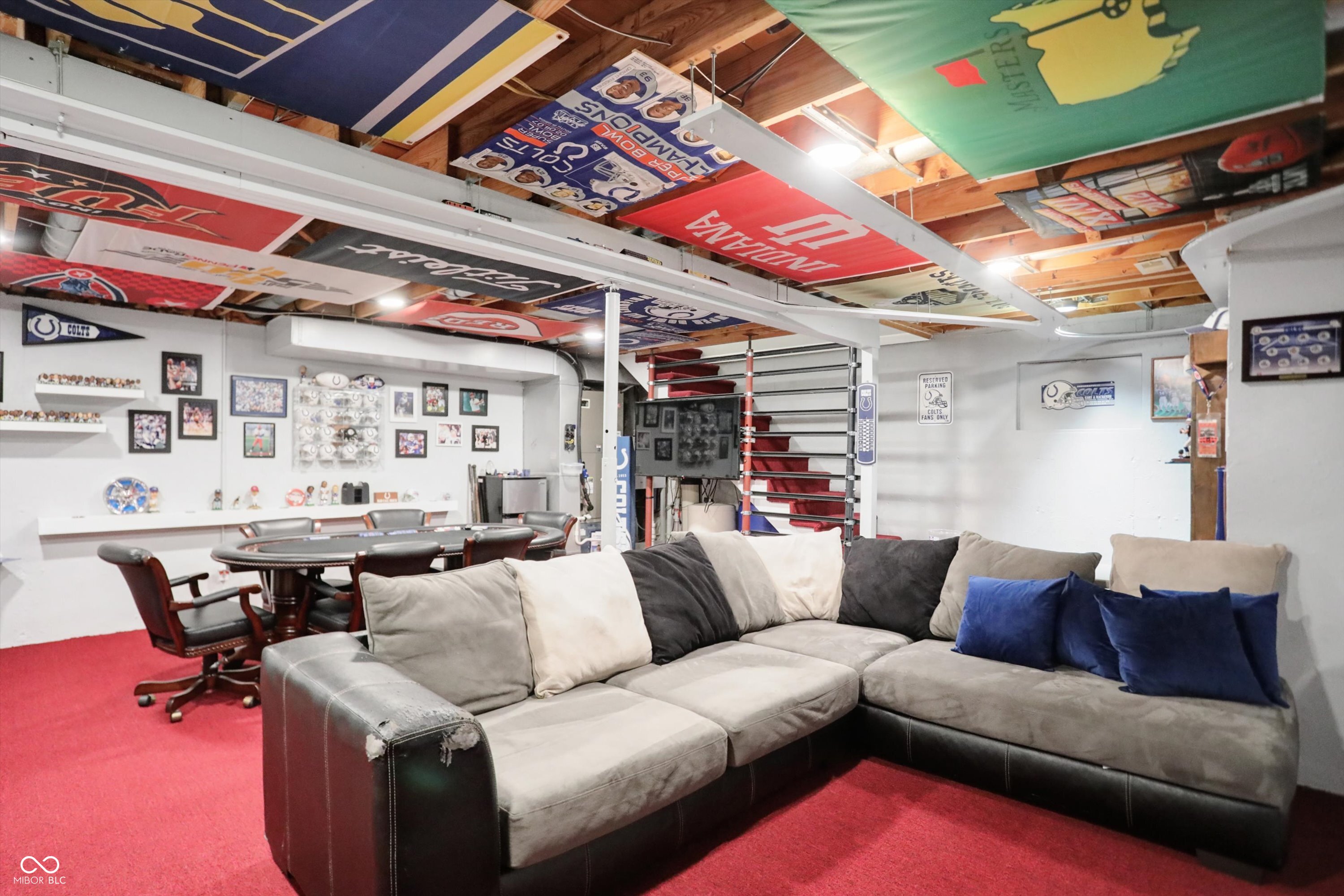 715 Queenswood Drive