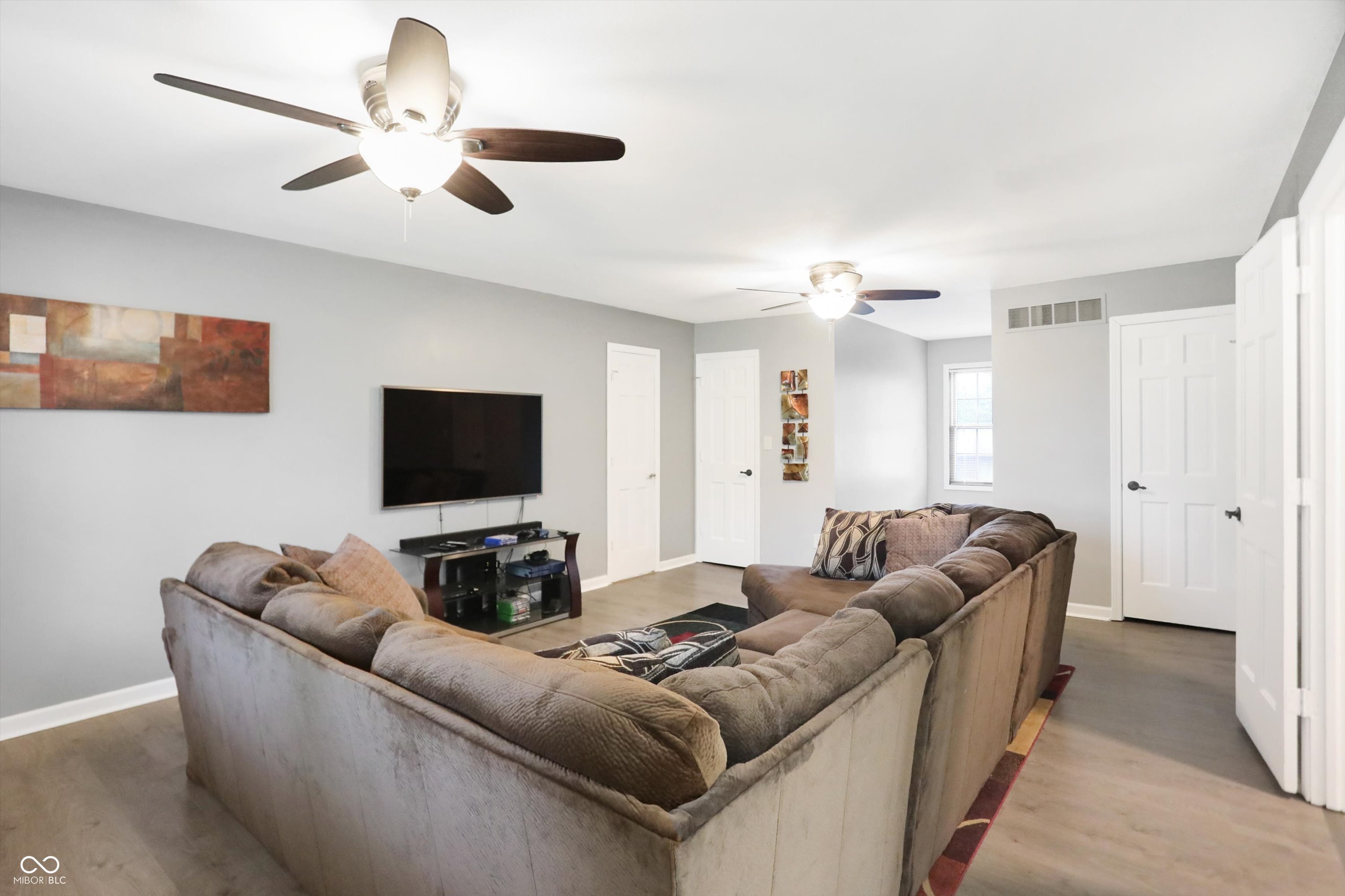 715 Queenswood Drive