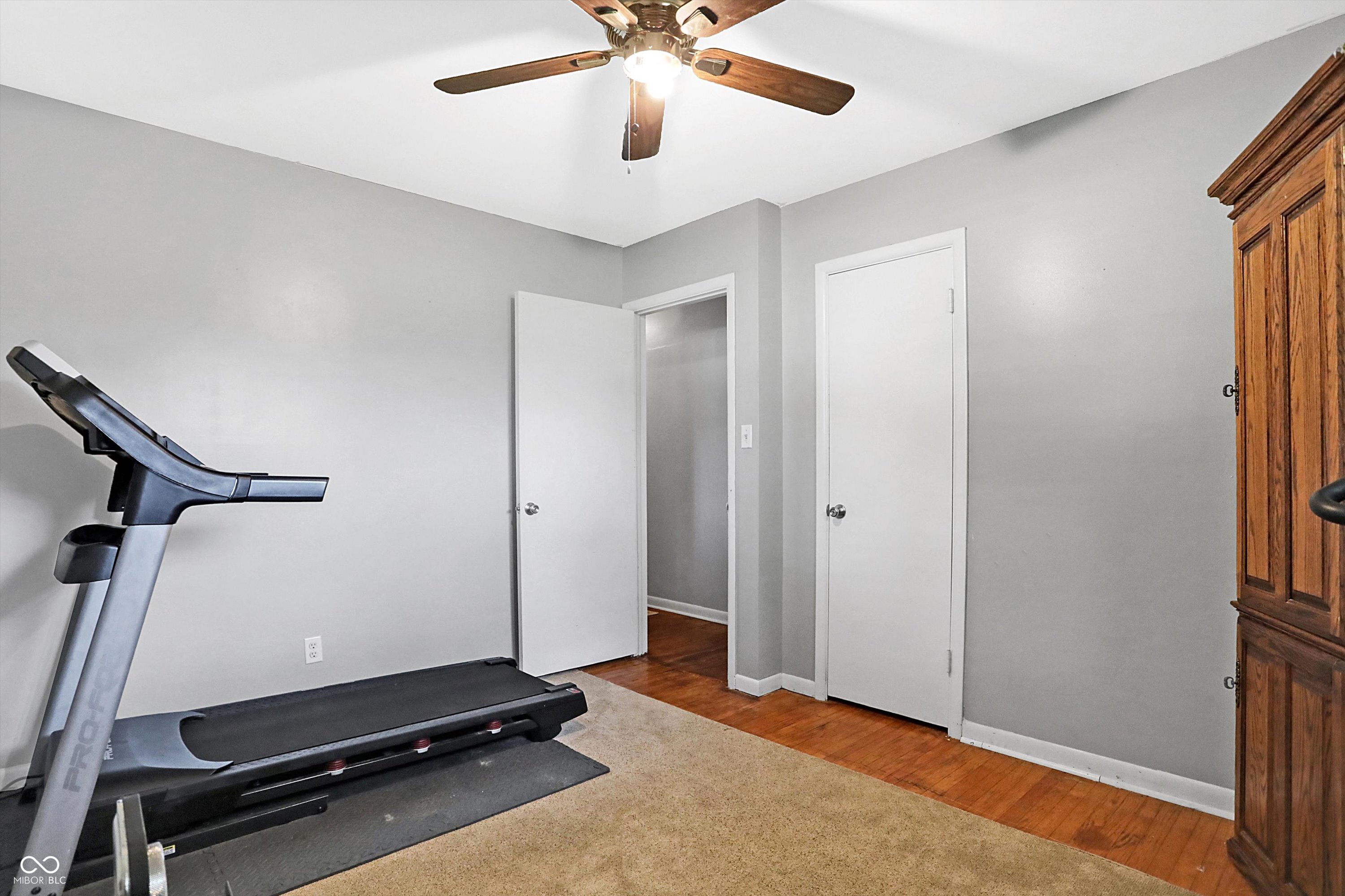 8046 Meadow Lane