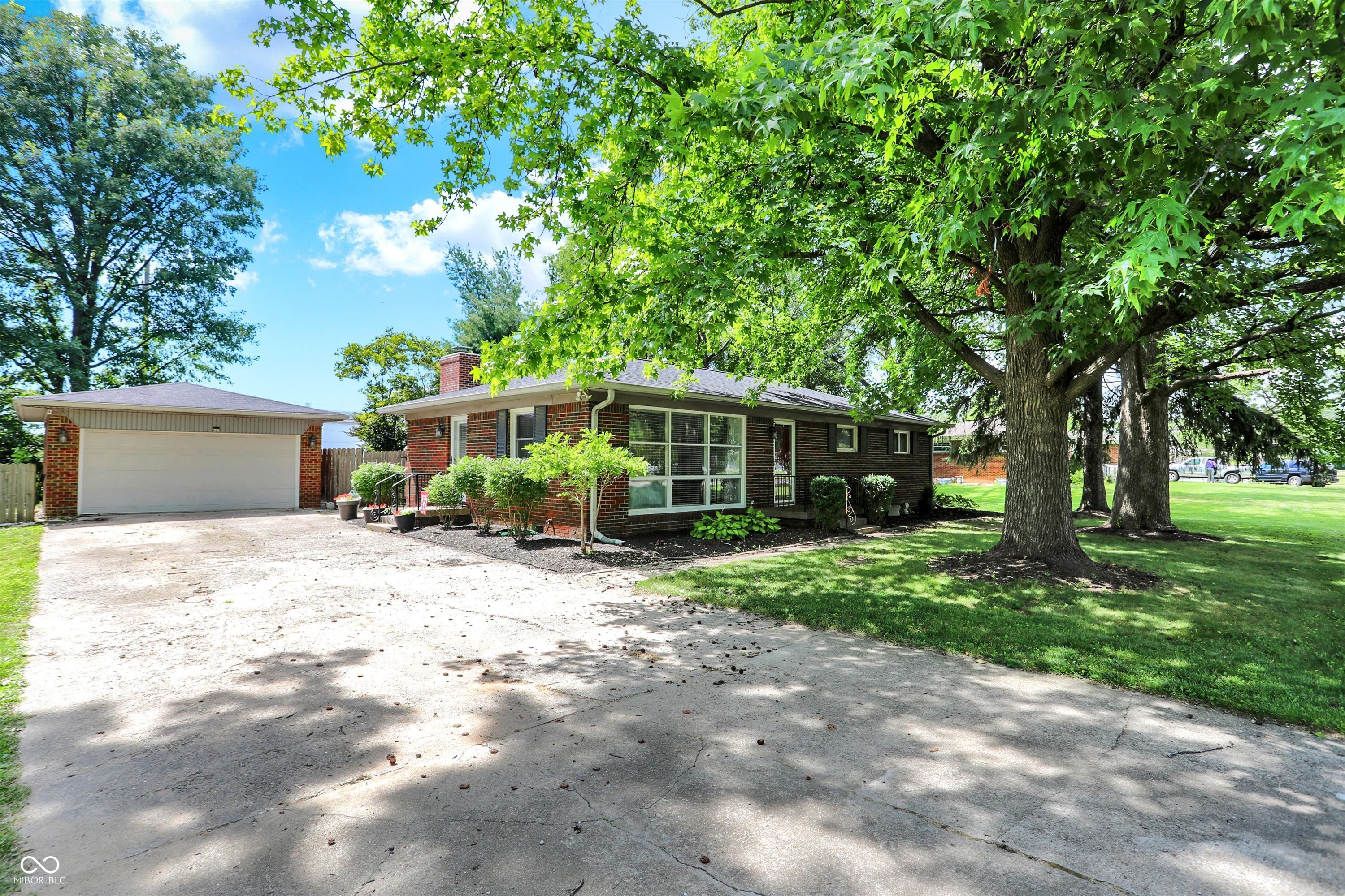 8046 Meadow Lane