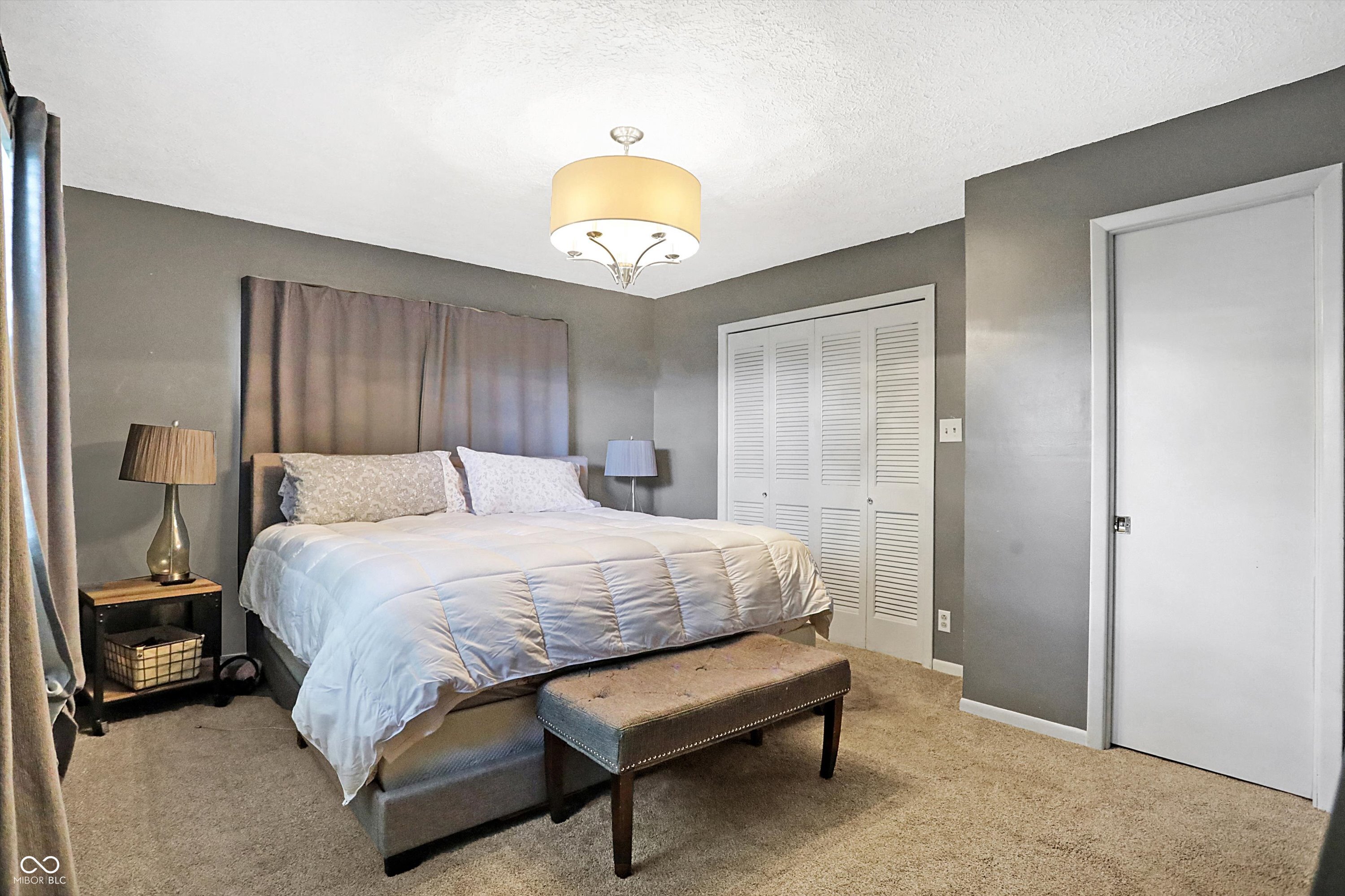 8046 Meadow Lane