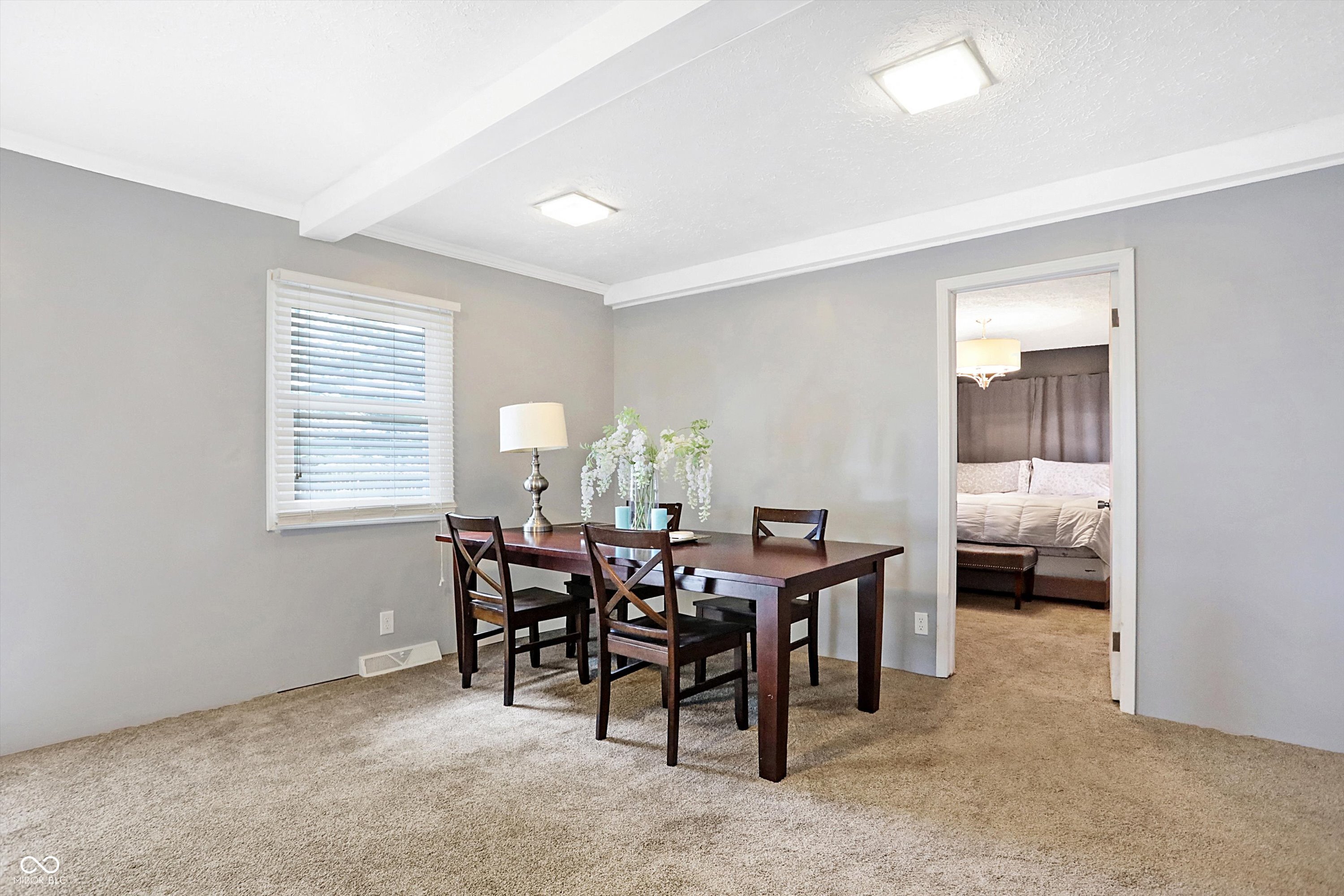 8046 Meadow Lane
