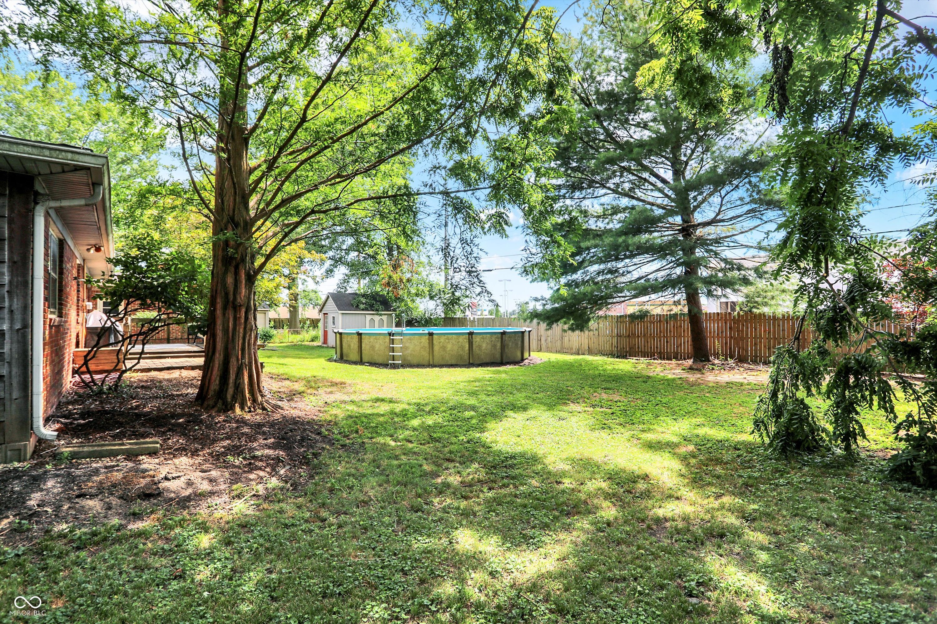 8046 Meadow Lane