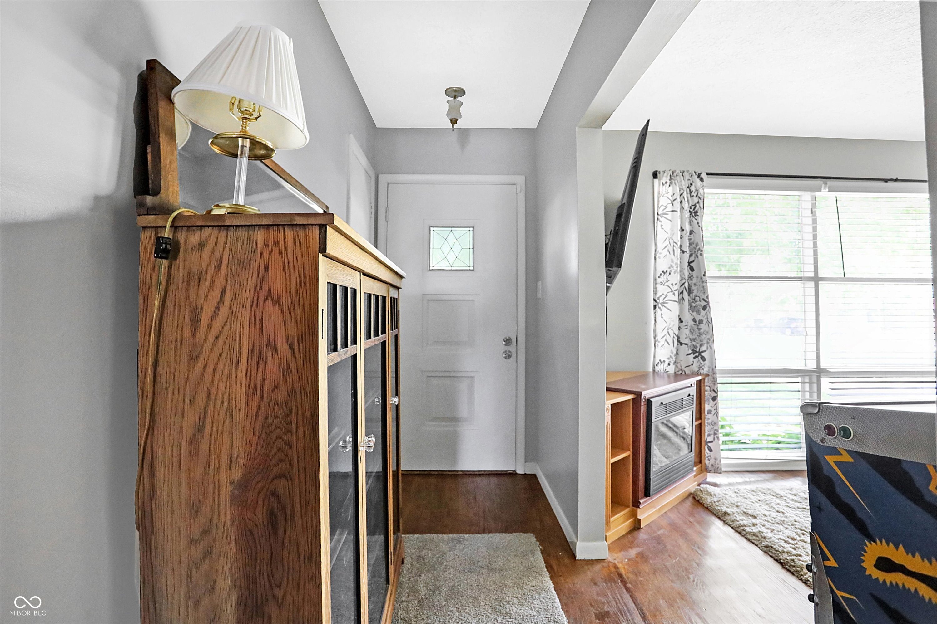 8046 Meadow Lane