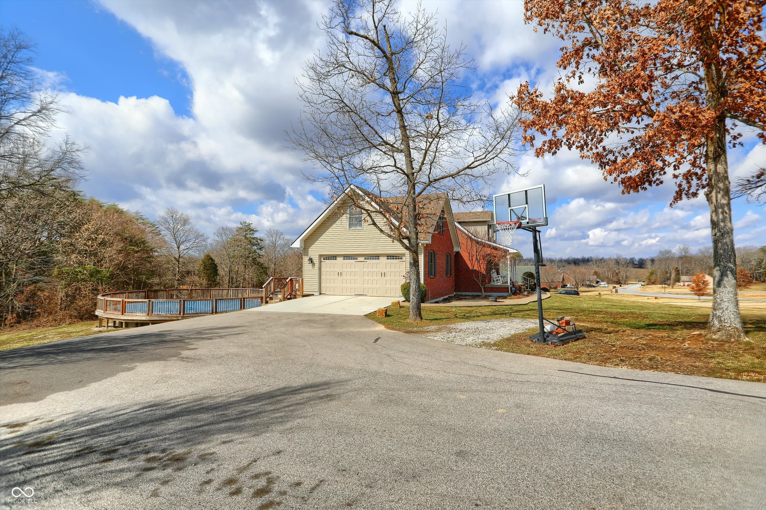 2011 Cedar Creek Drive