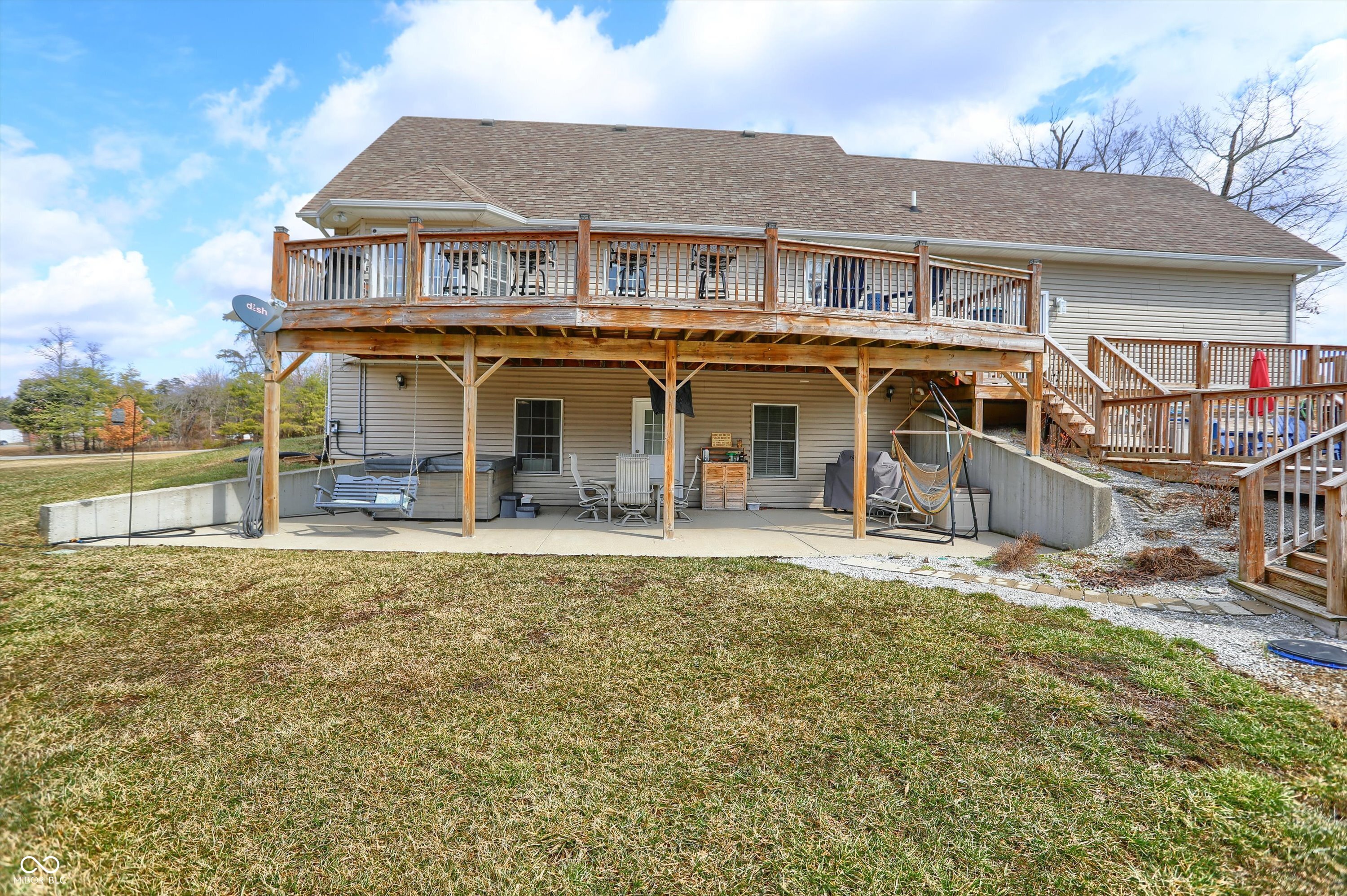 2011 Cedar Creek Drive
