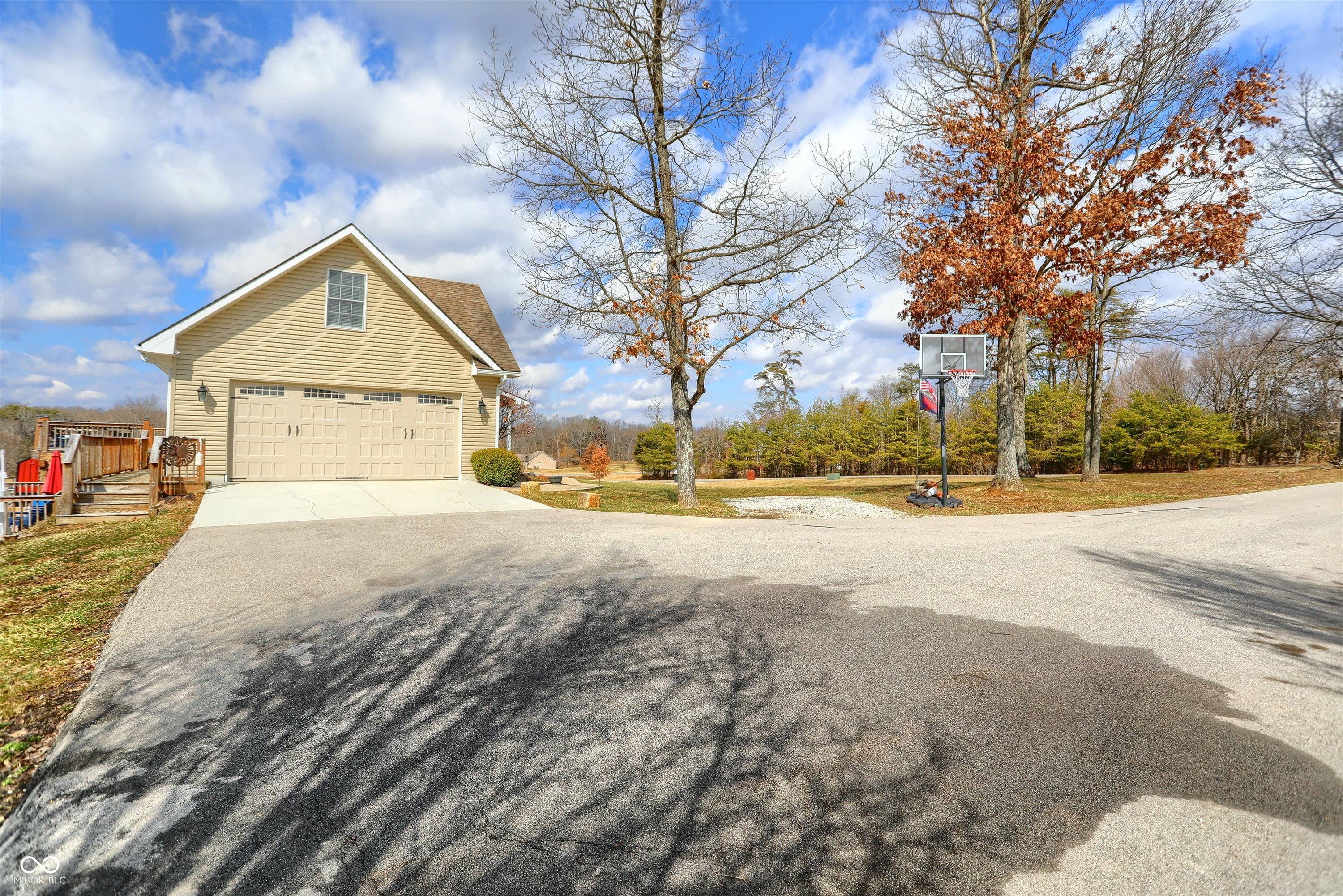 2011 Cedar Creek Drive