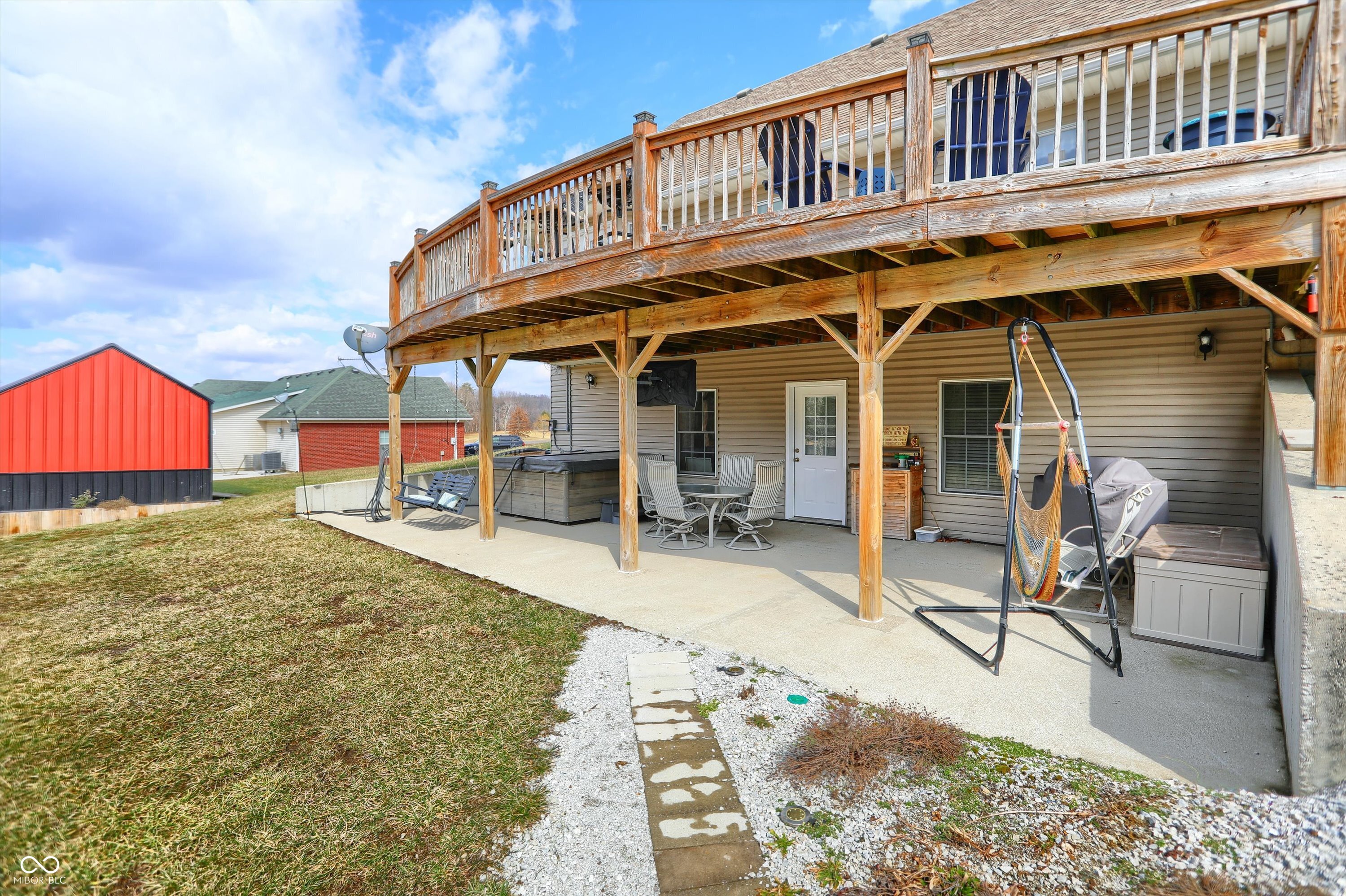 2011 Cedar Creek Drive