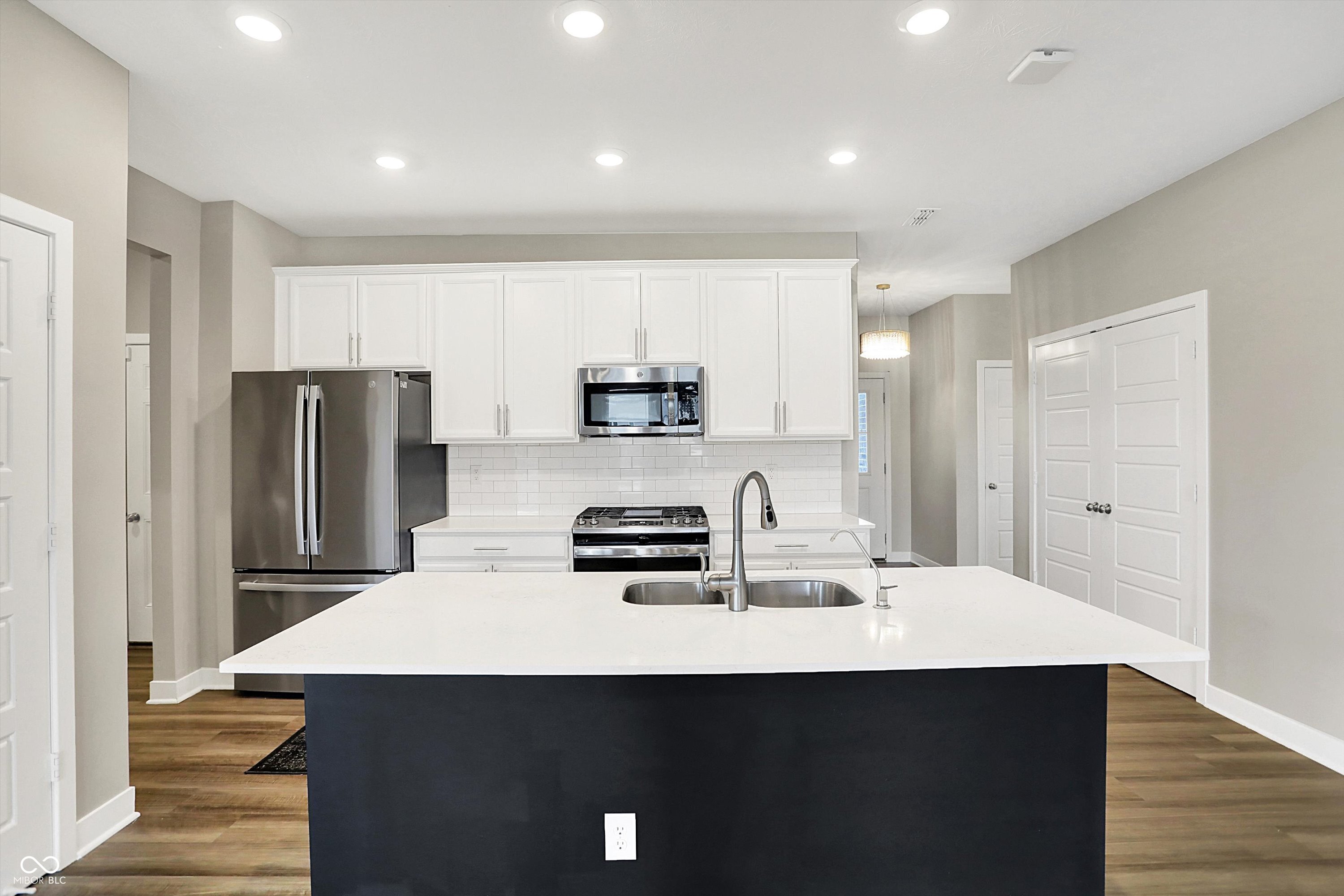 3844 Albert Lane
